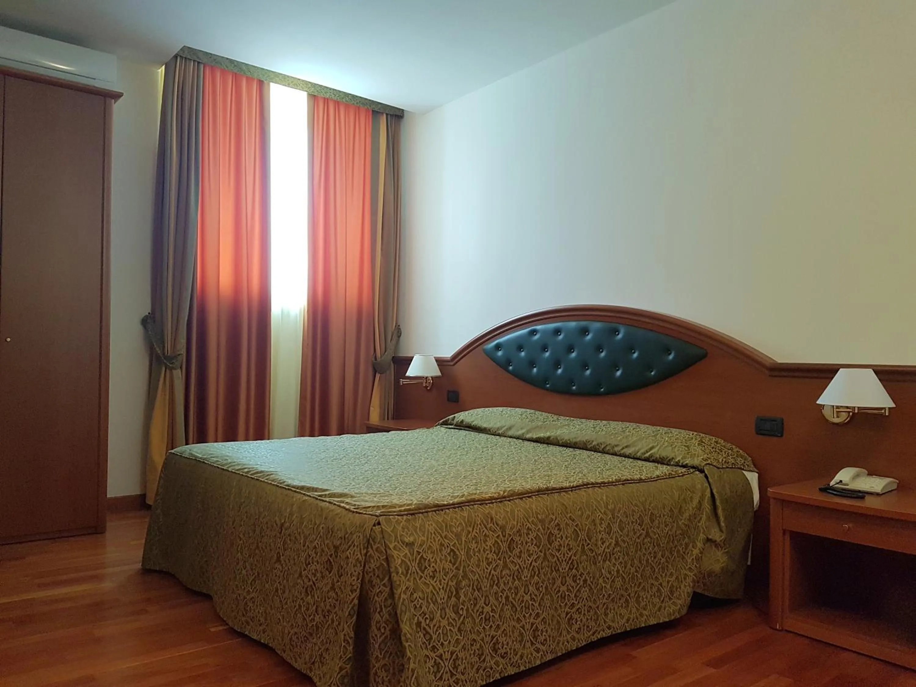 Bedroom, Bed in Locanda Castagna