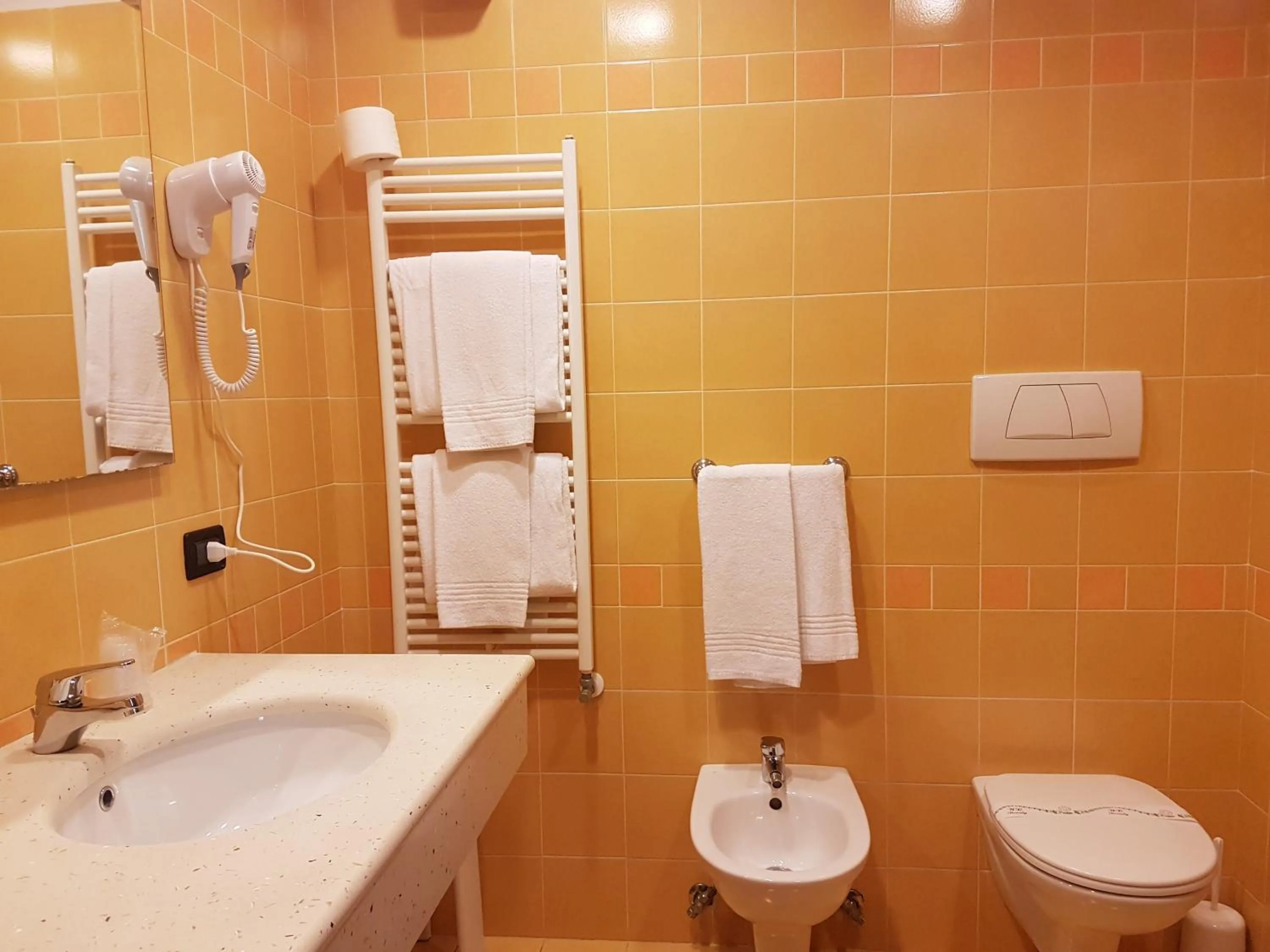 Bathroom in Locanda Castagna