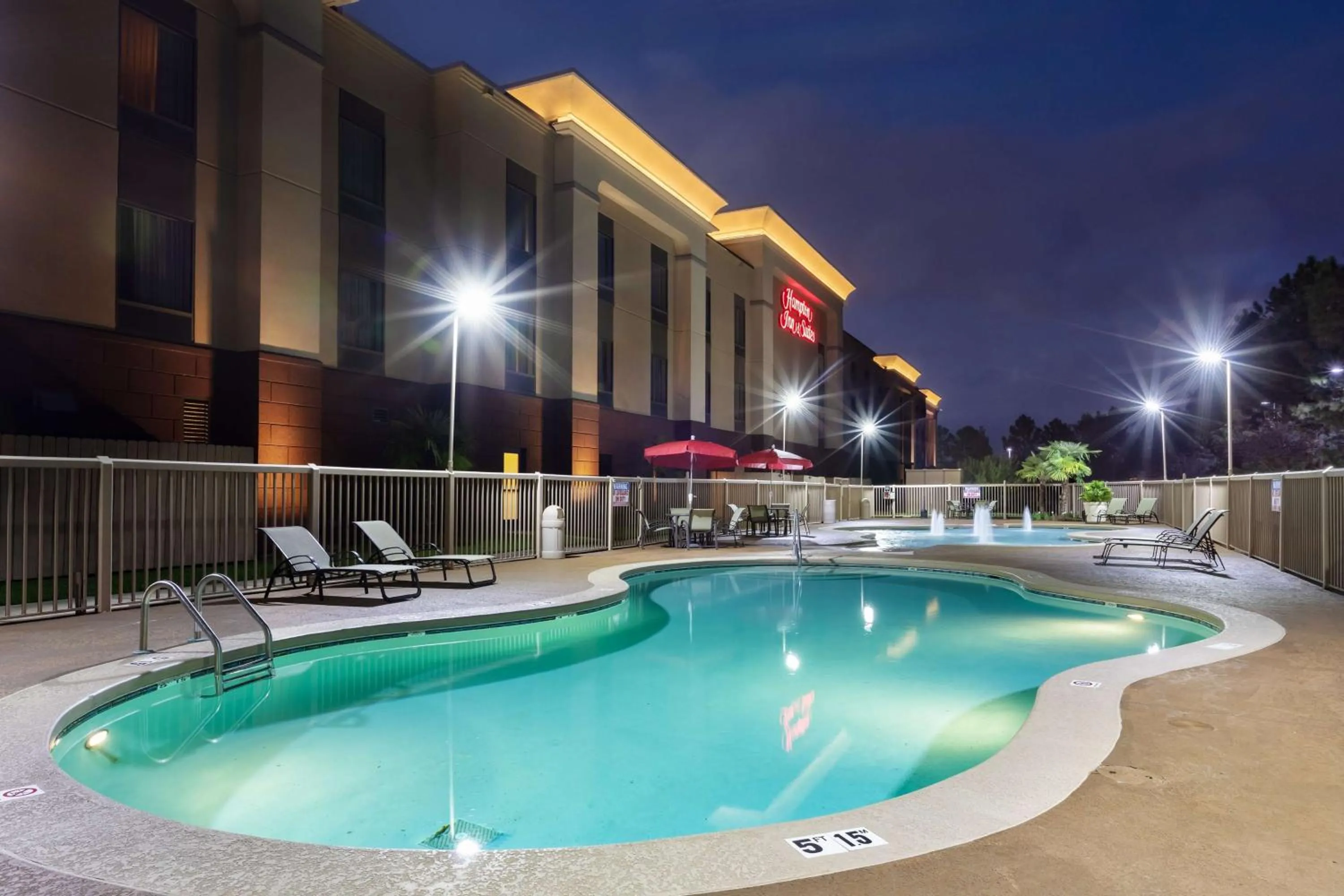 Pool view in Hampton Inn & Suites Baton Rouge - I-10 East