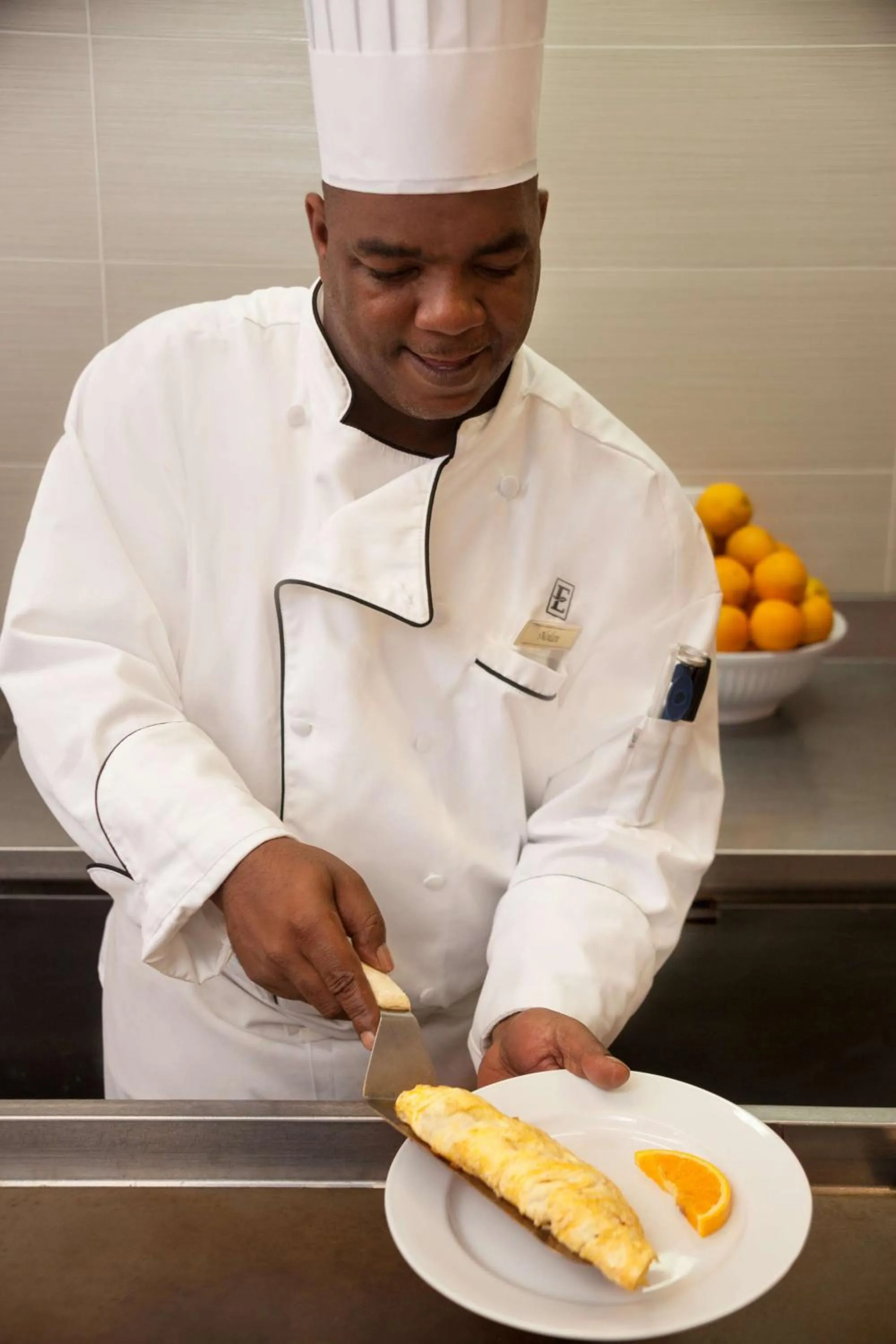 Dining area in Embassy Suites Baton Rouge