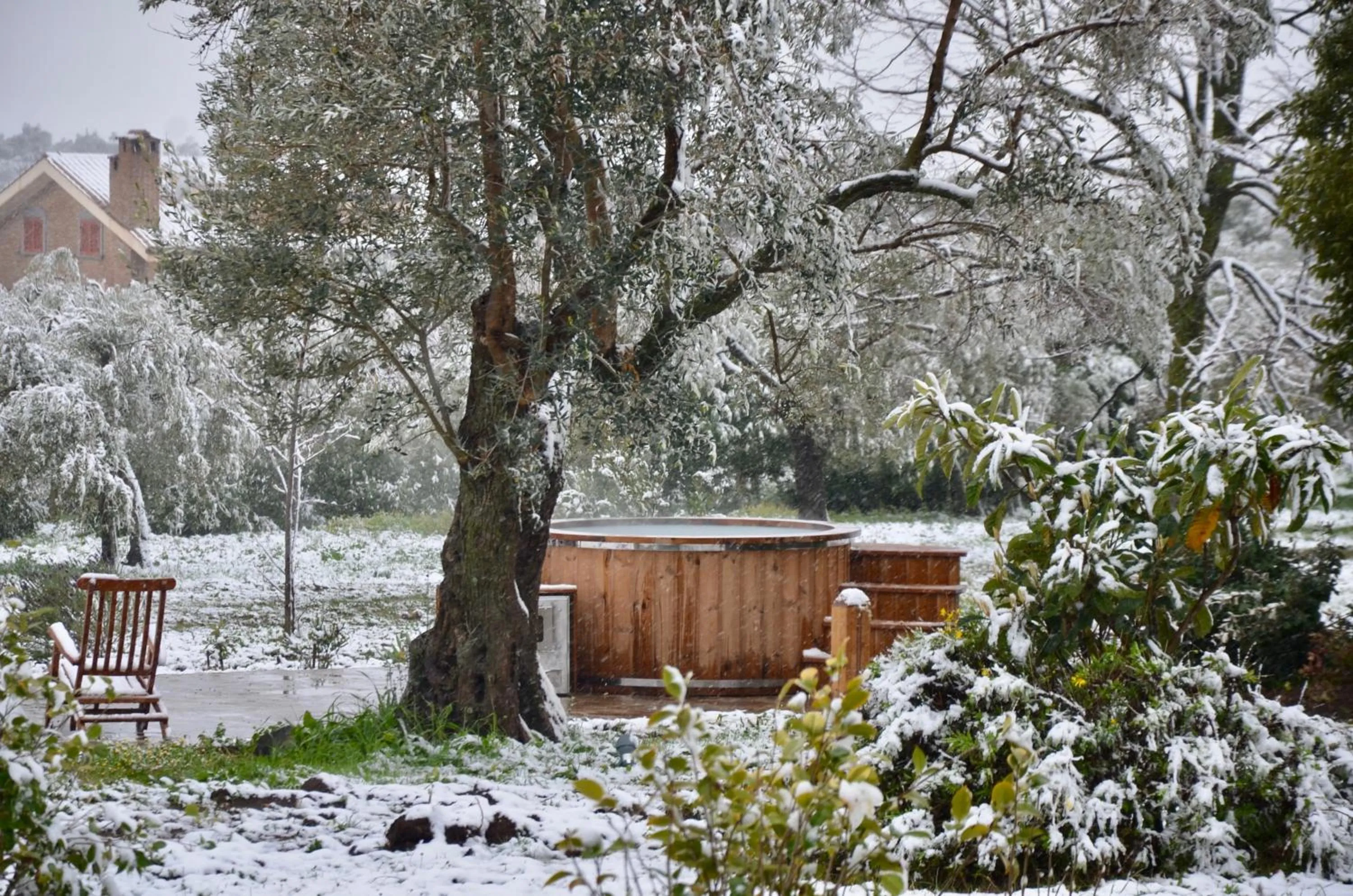 Hot Tub in Casale Del Gelso