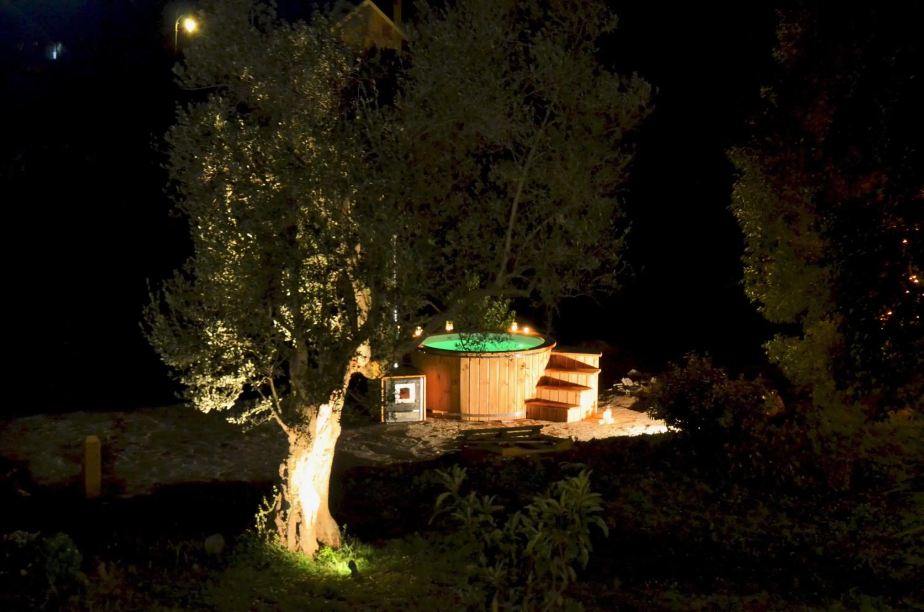 Hot Tub in Casale Del Gelso