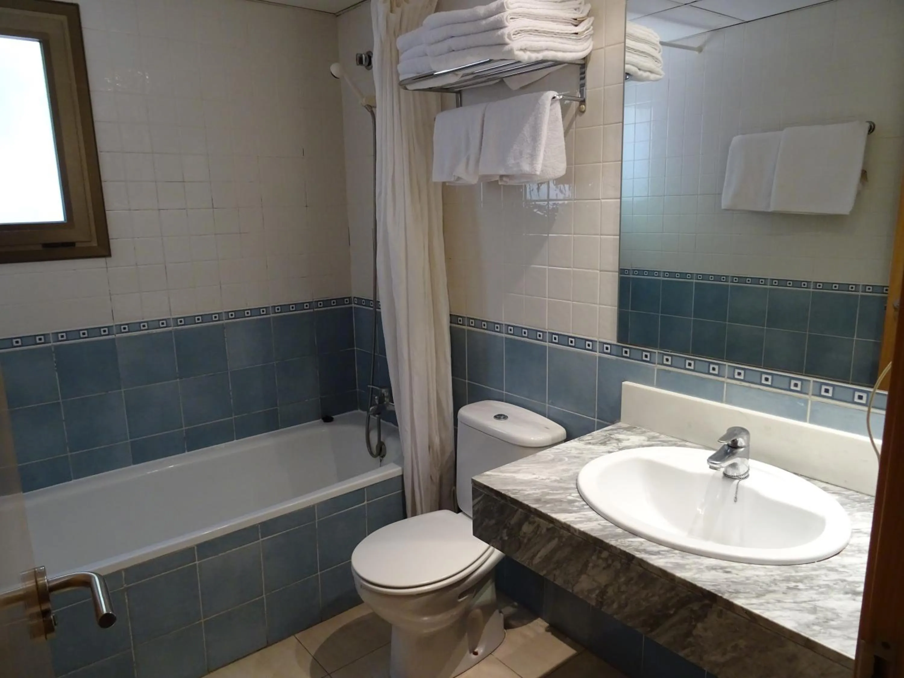 Bathroom in Apartamentos Selvapark