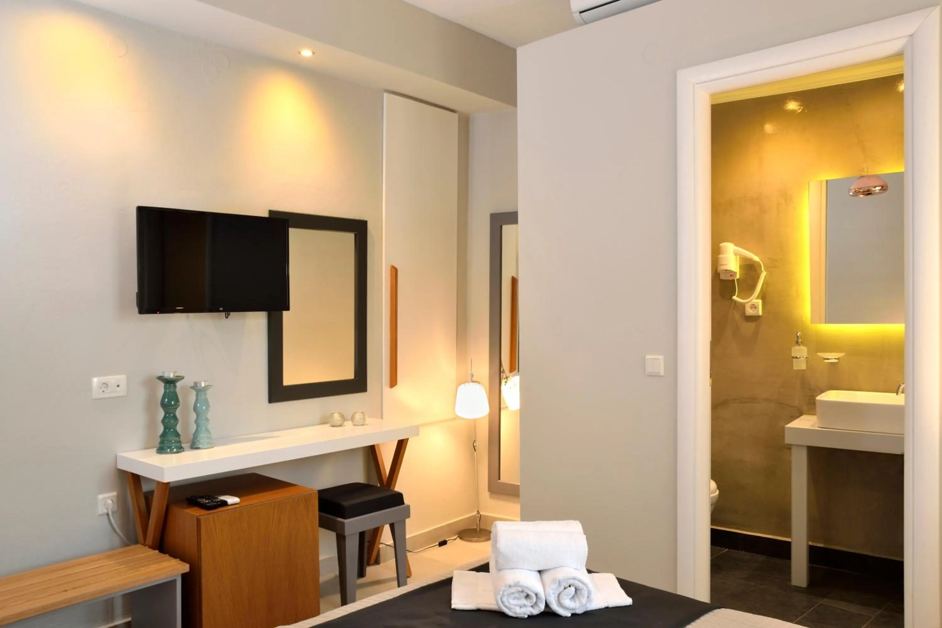 Bedroom in Elia Dorotheou