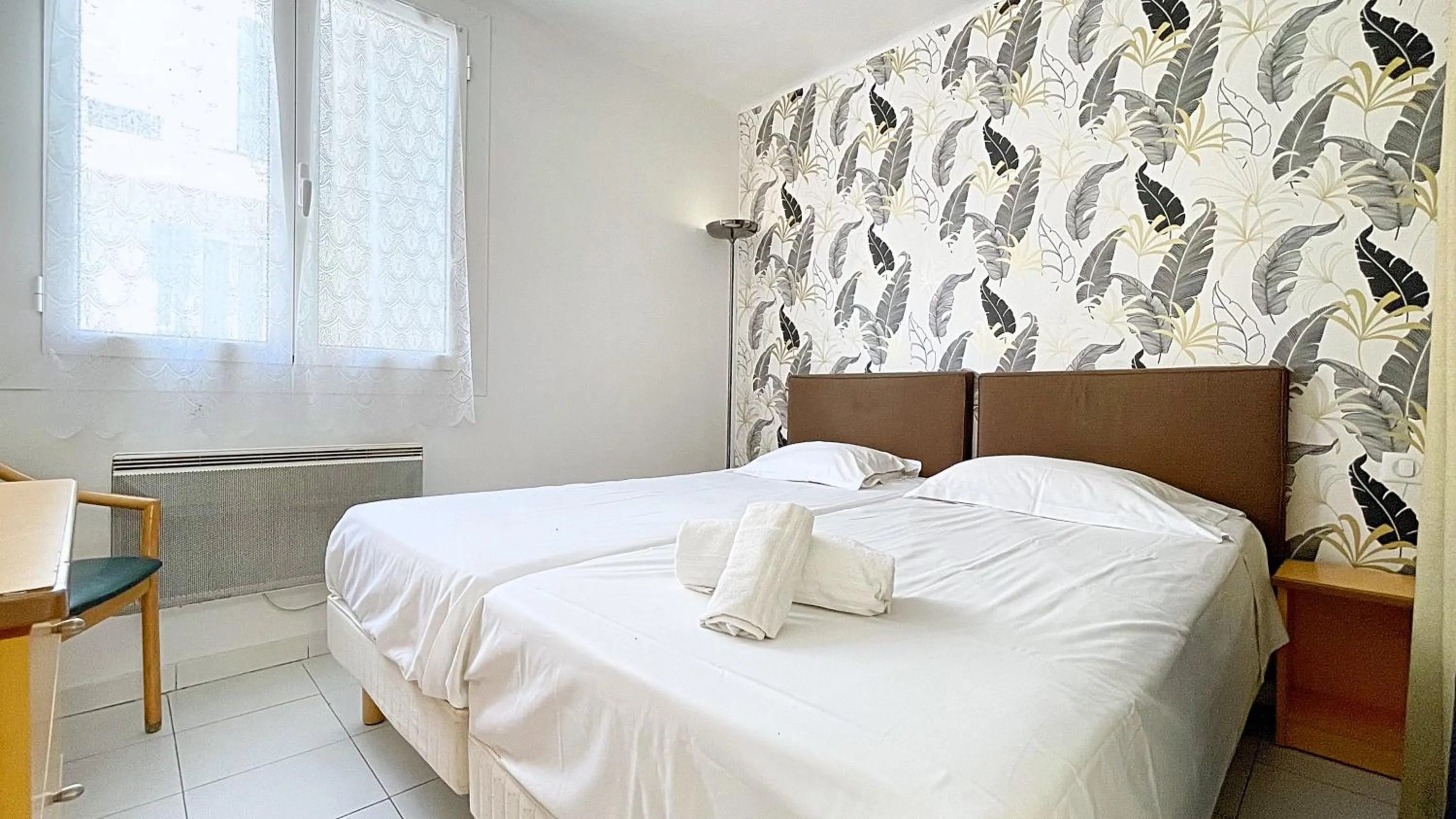 Bed in Hotel Le Florian