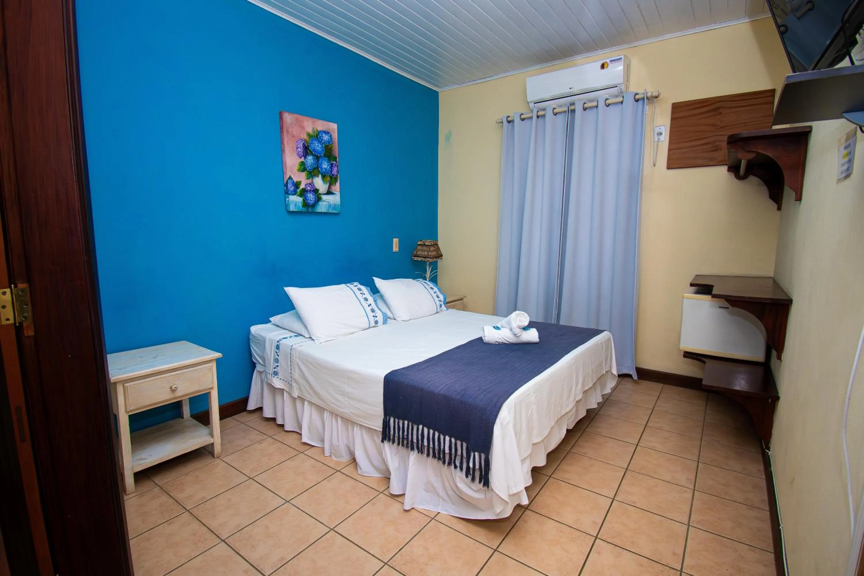 Bed in Pousada Brisa de Paraty