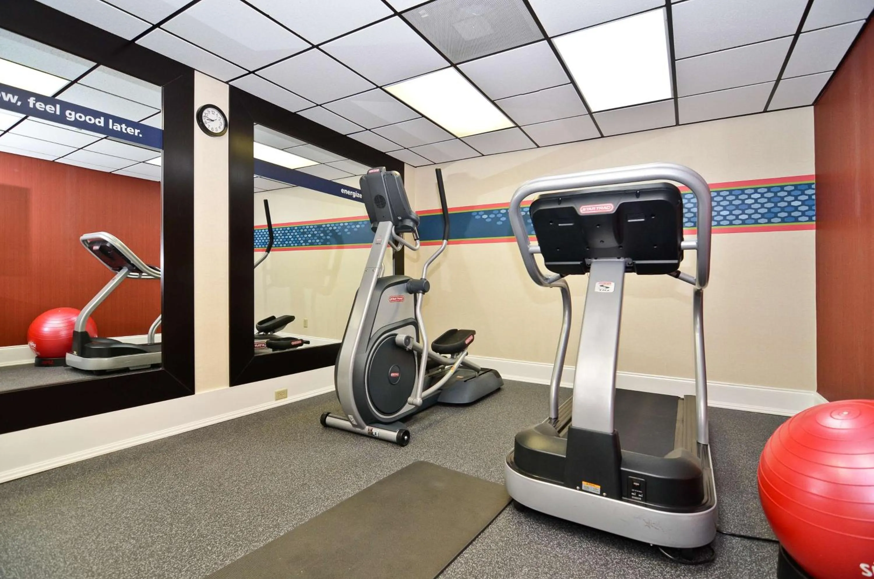 Fitness centre/facilities in Hampton Inn Savannah-I-95/Richmond Hill