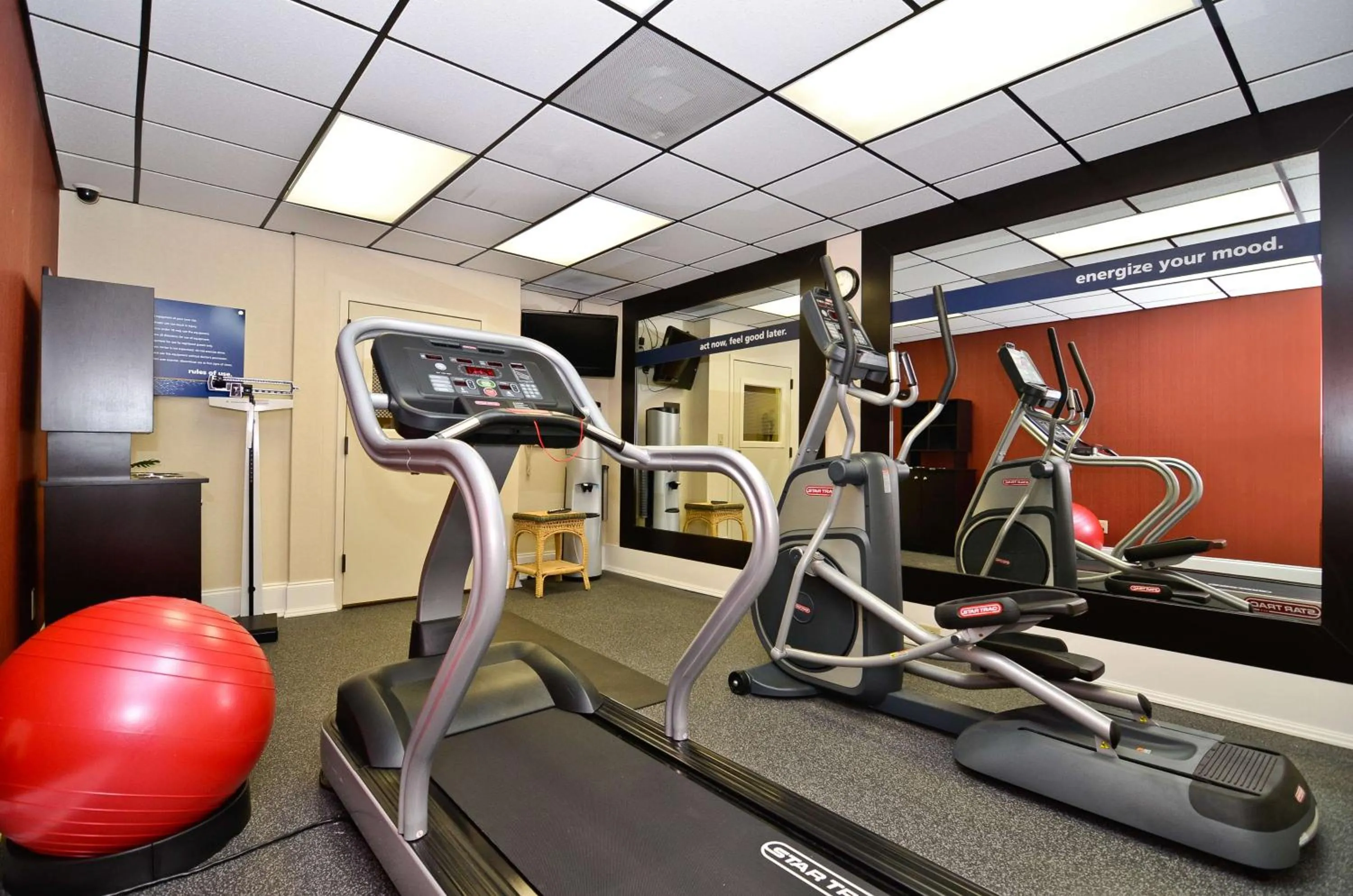 Fitness centre/facilities in Hampton Inn Savannah-I-95/Richmond Hill