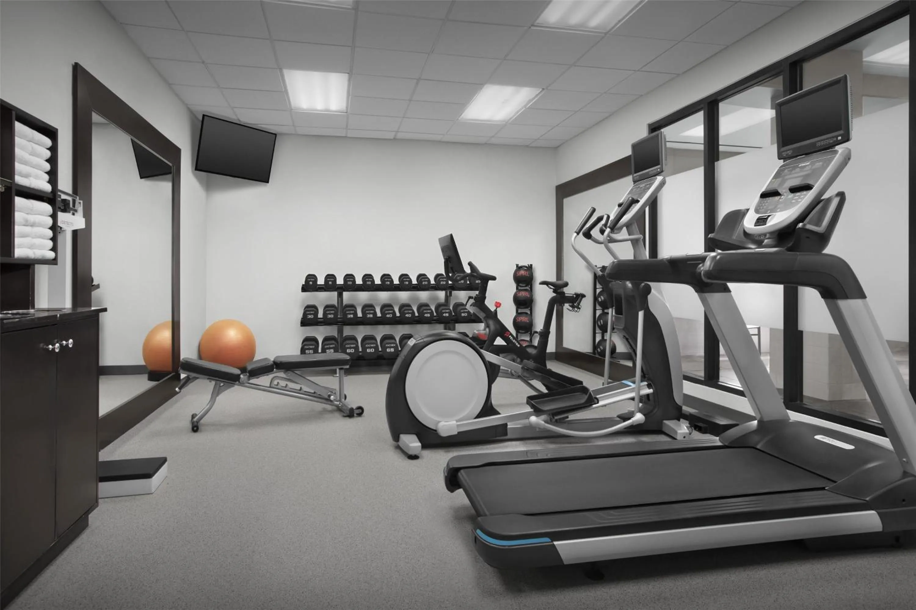 Fitness centre/facilities in Hilton Garden Inn Denver Highlands Ranch