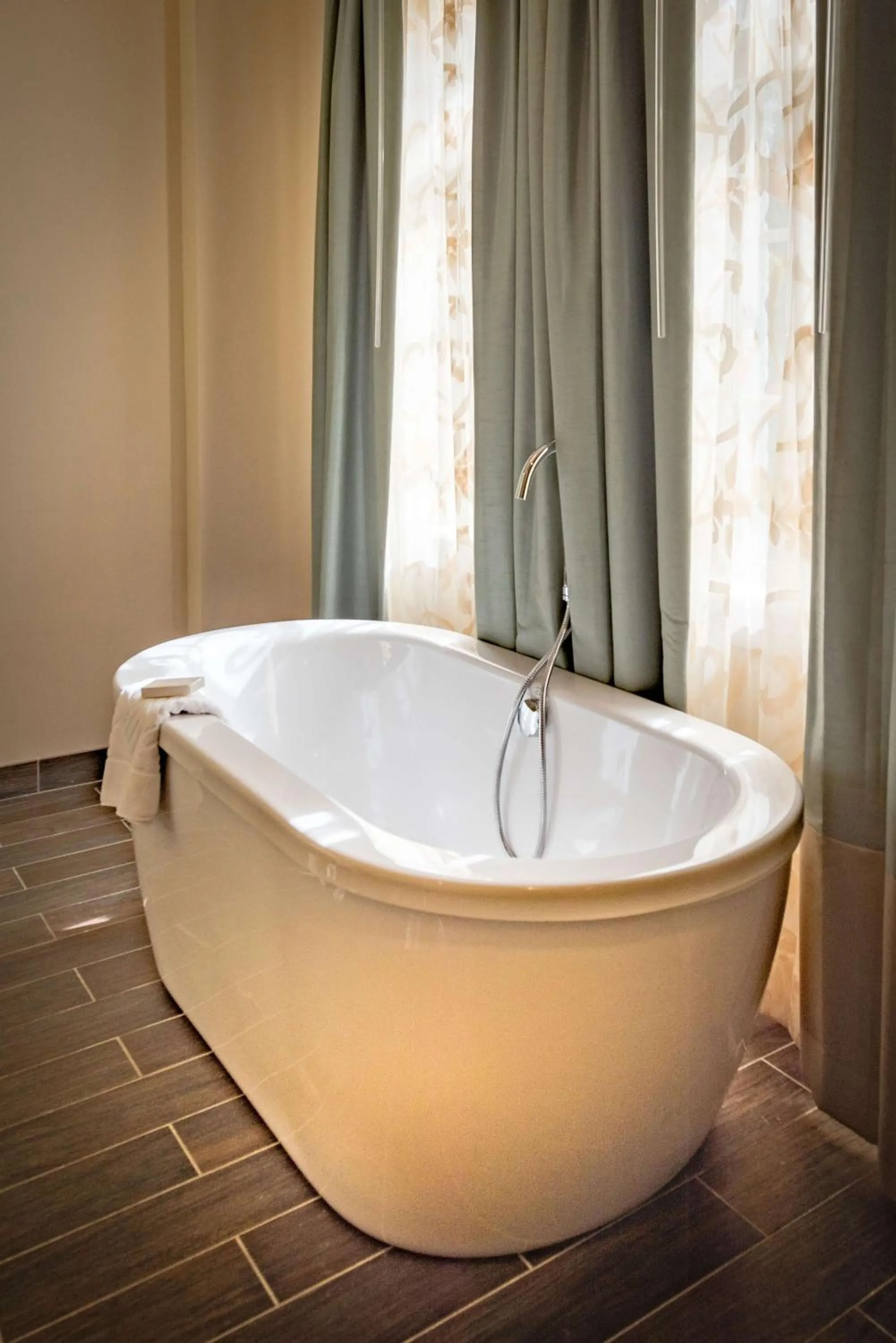 Bathroom in Hilton Baton Rouge Capitol Center