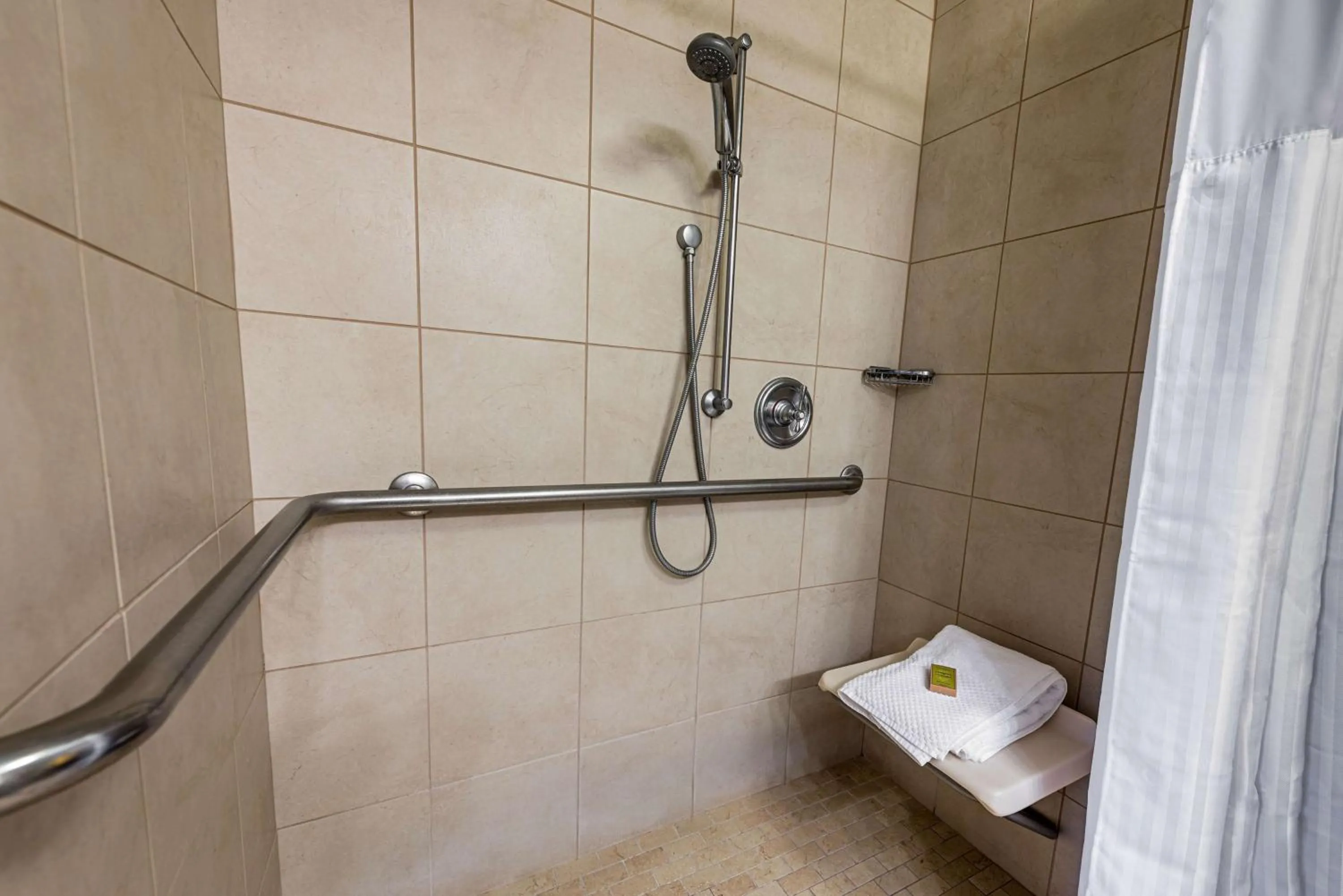 Bathroom in Hilton Baton Rouge Capitol Center