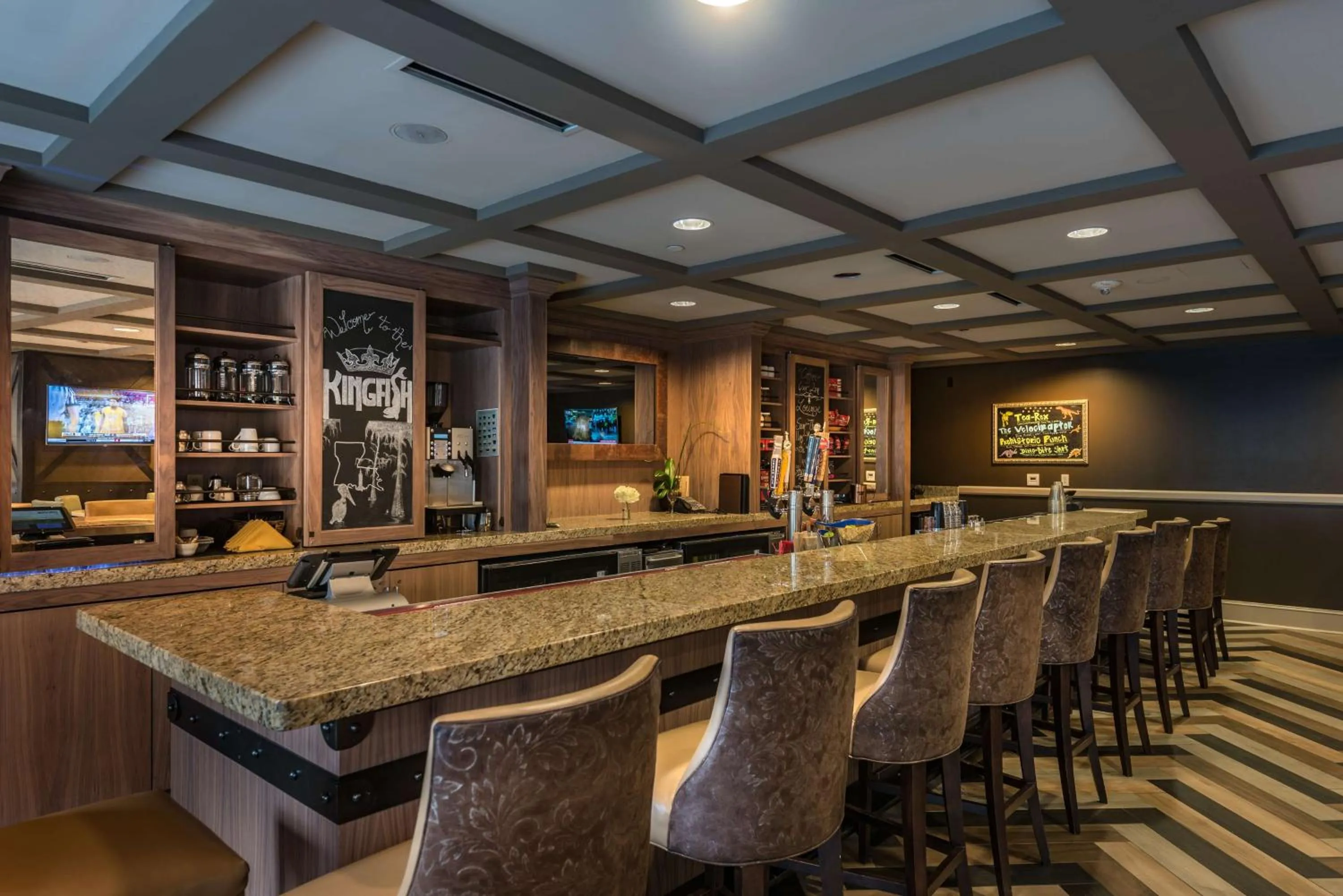 Lounge or bar in Hilton Baton Rouge Capitol Center