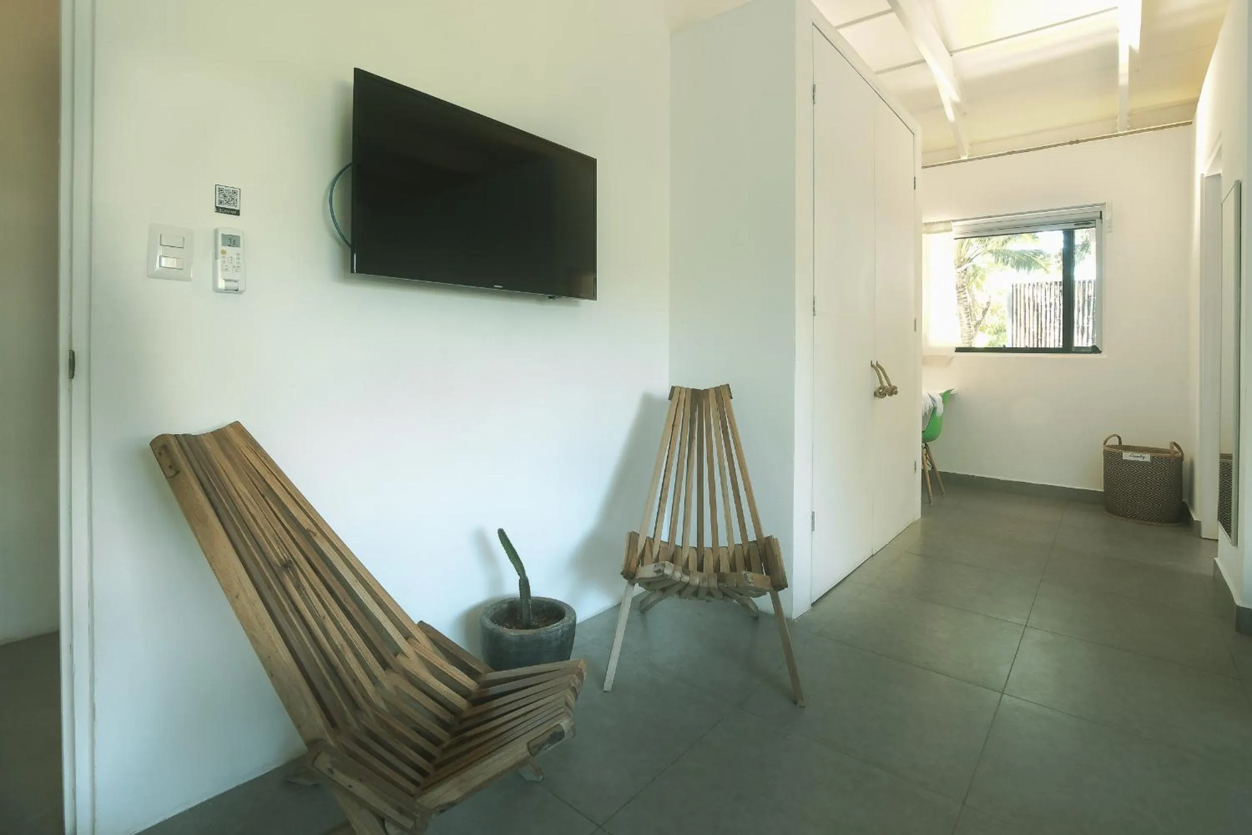 TV and multimedia in La Negra Surf Hotel
