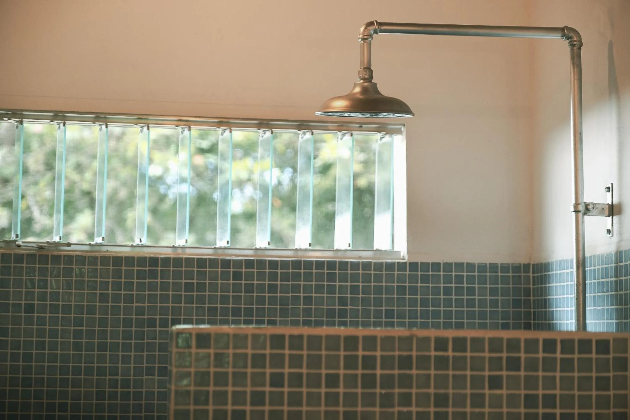 Bathroom in La Negra Surf Hotel