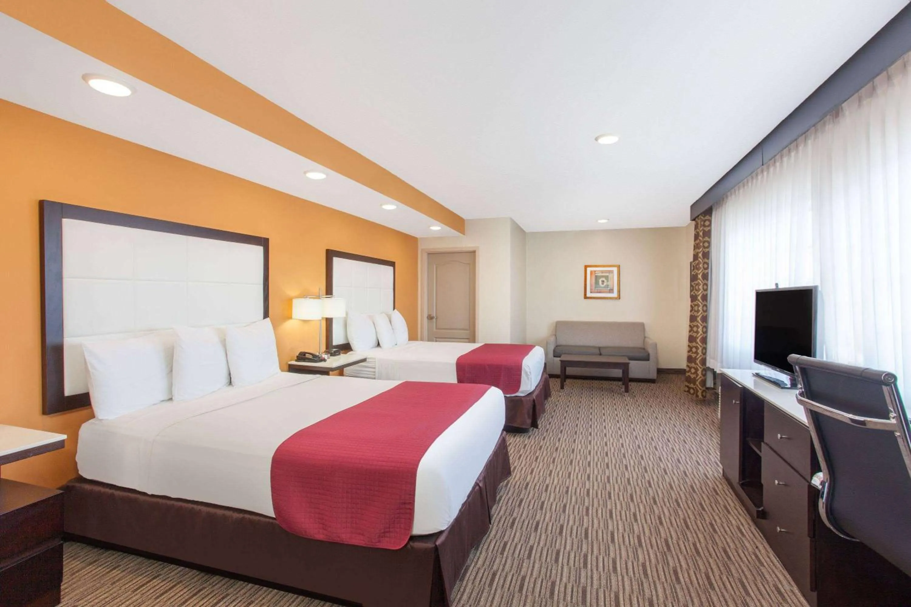 Photo of the whole room, Bed in Ramada by Wyndham Culver City