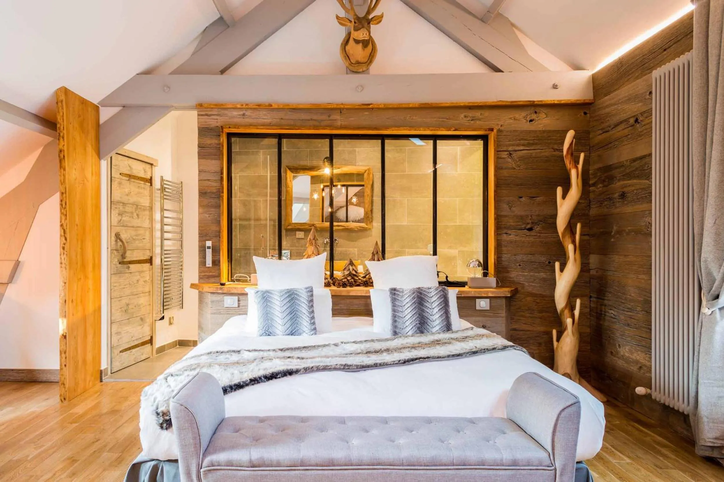 Bed in Les Jardins d'Epicure