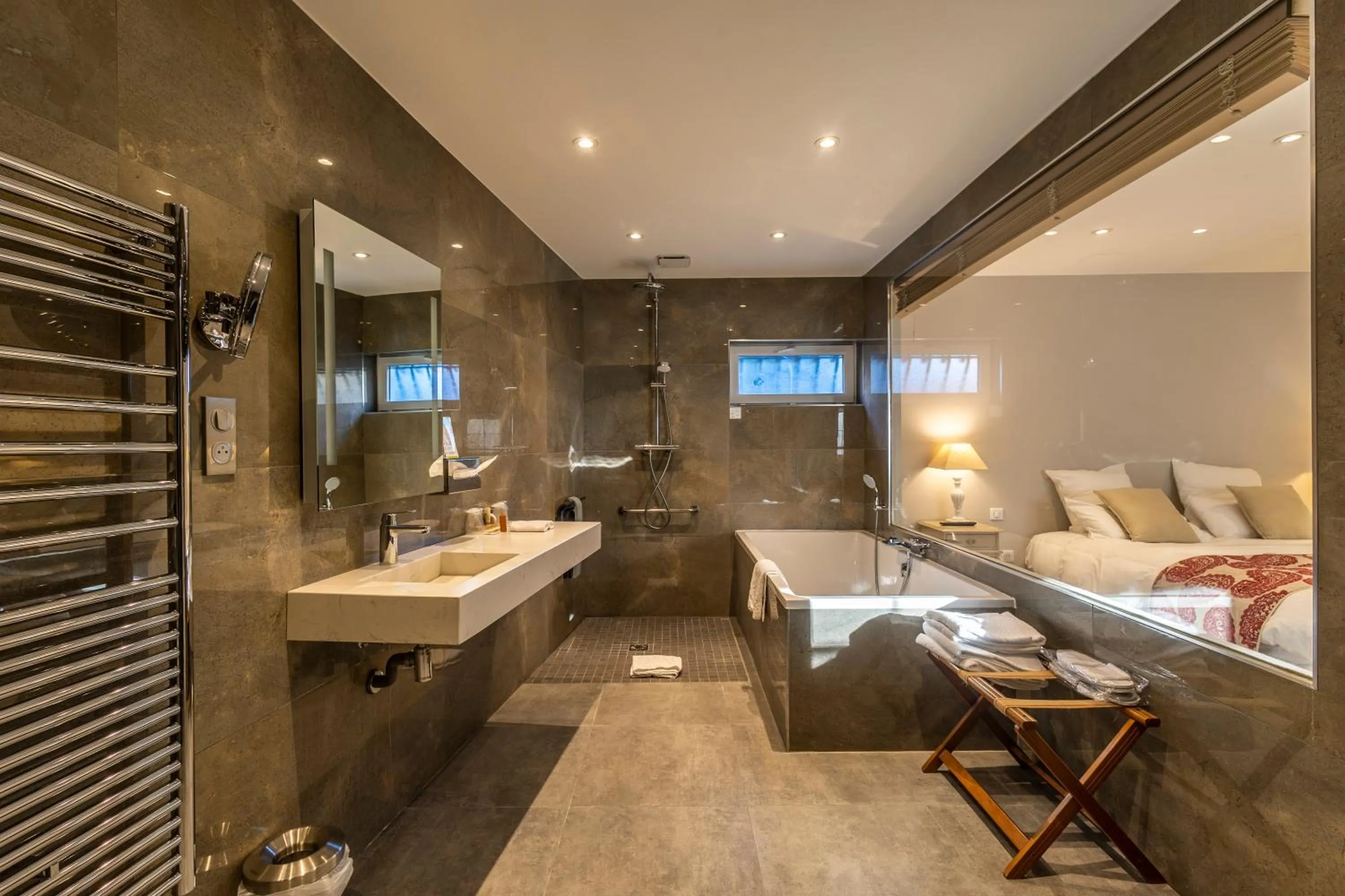 Bed in Les Jardins d'Epicure