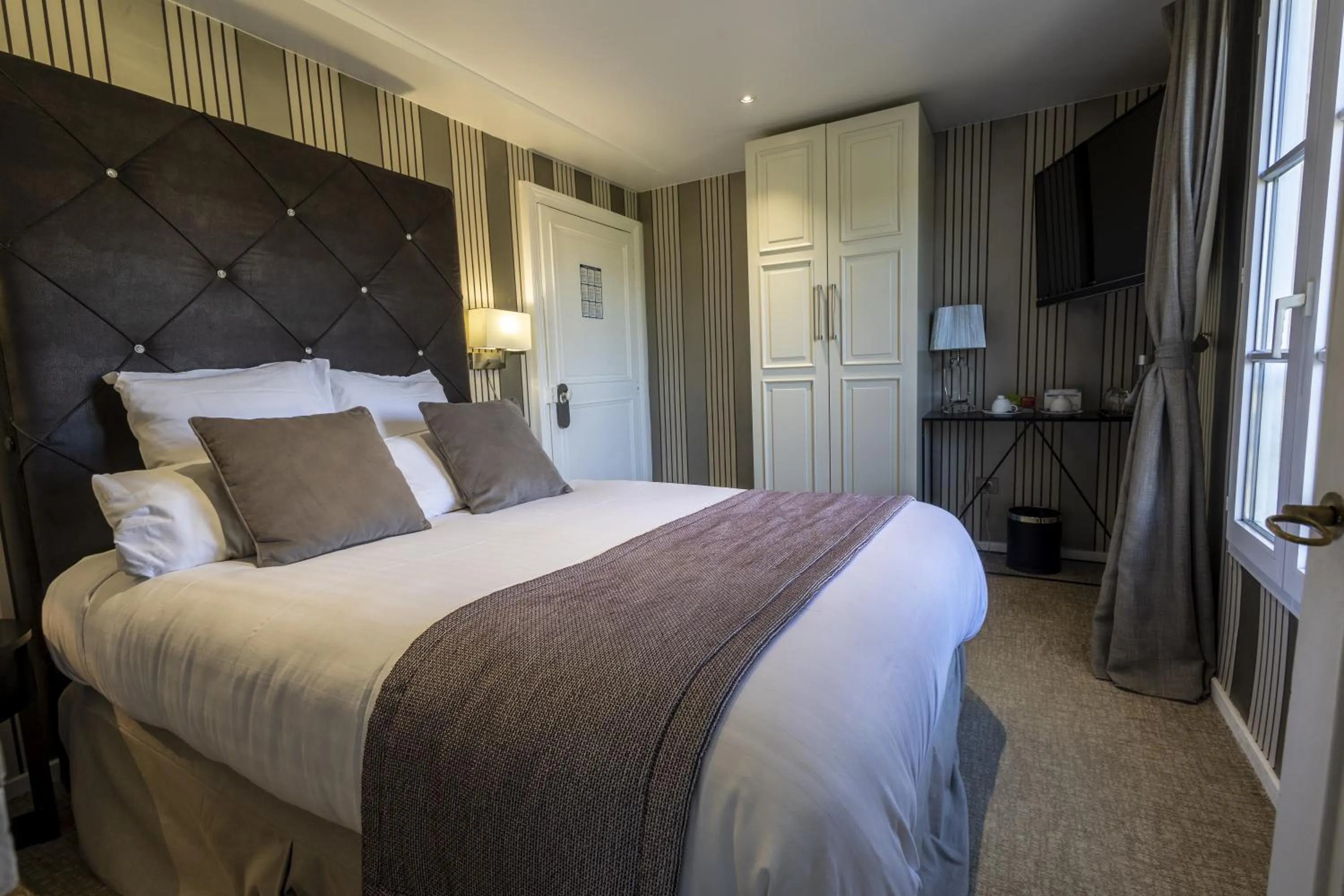 Bed in Les Jardins d'Epicure