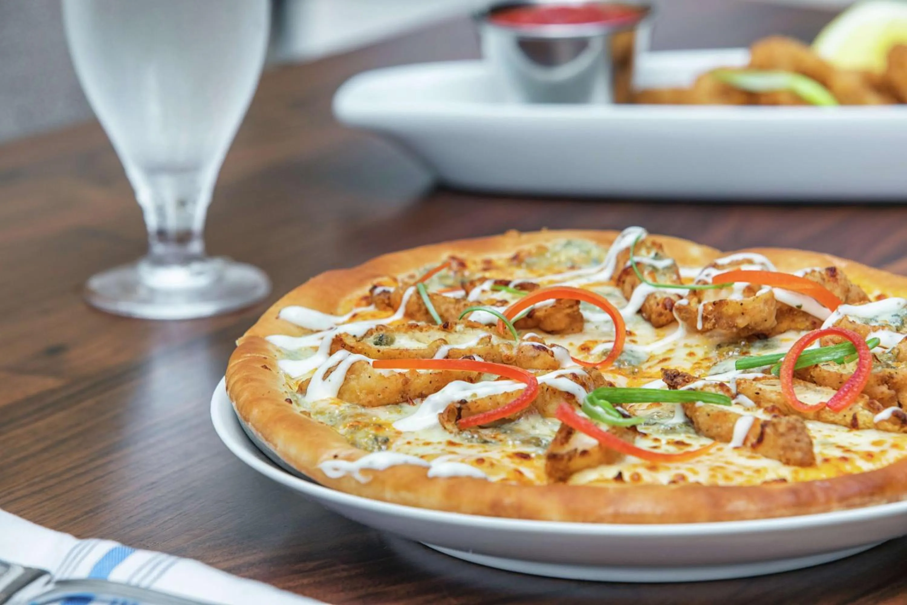 Restaurant/places to eat in DoubleTree by Hilton Hotel Newark Airport