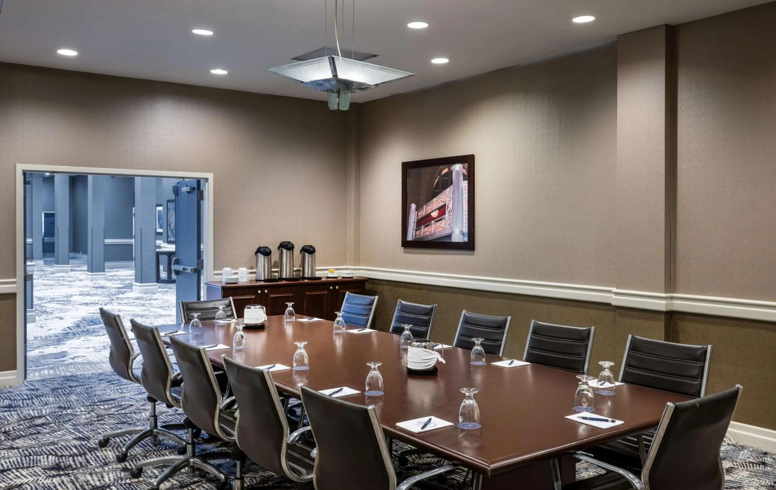 Meeting/conference room in DoubleTree by Hilton Hotel Newark Airport