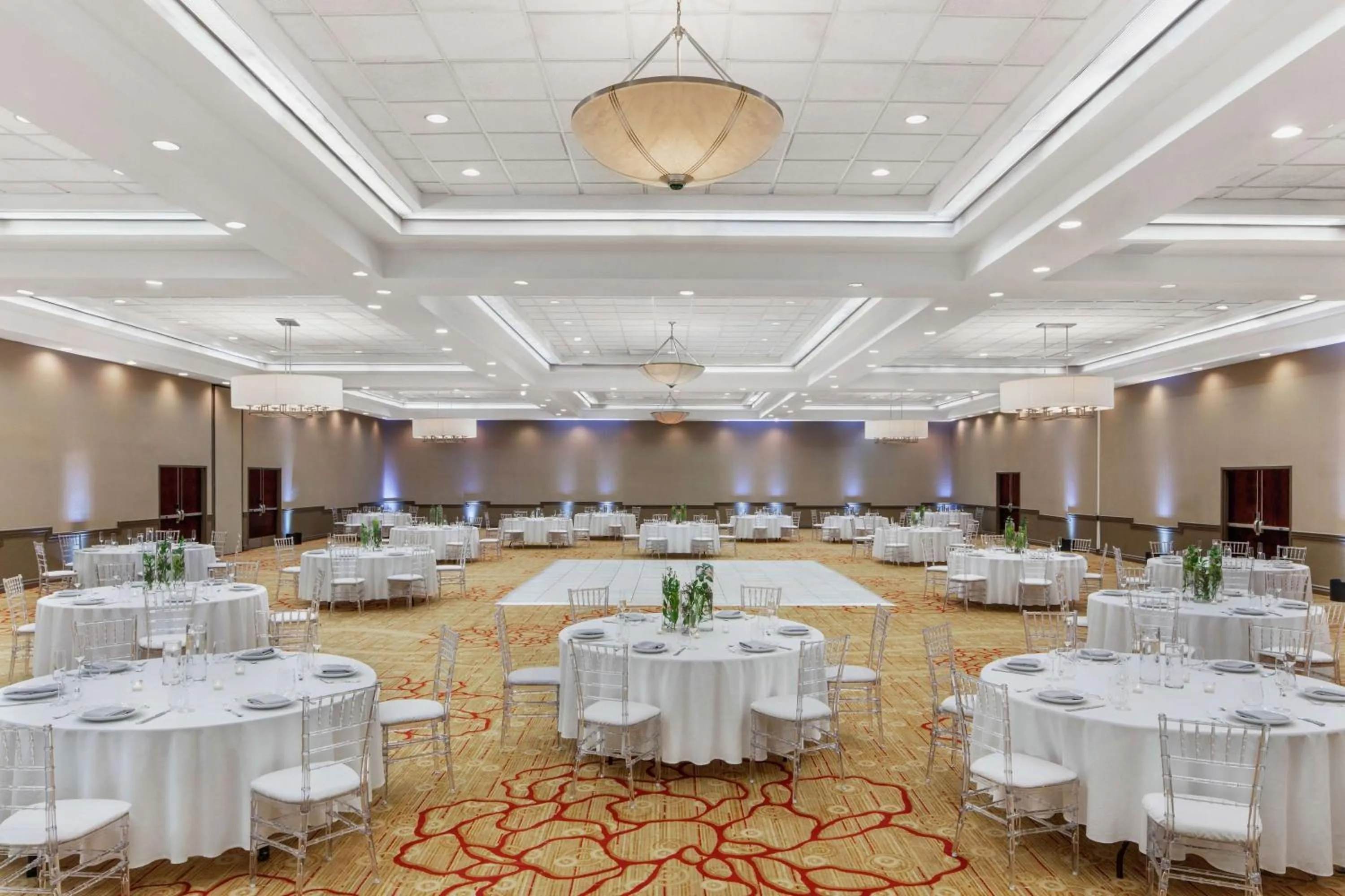 Meeting/conference room in DoubleTree by Hilton Hotel Newark Airport