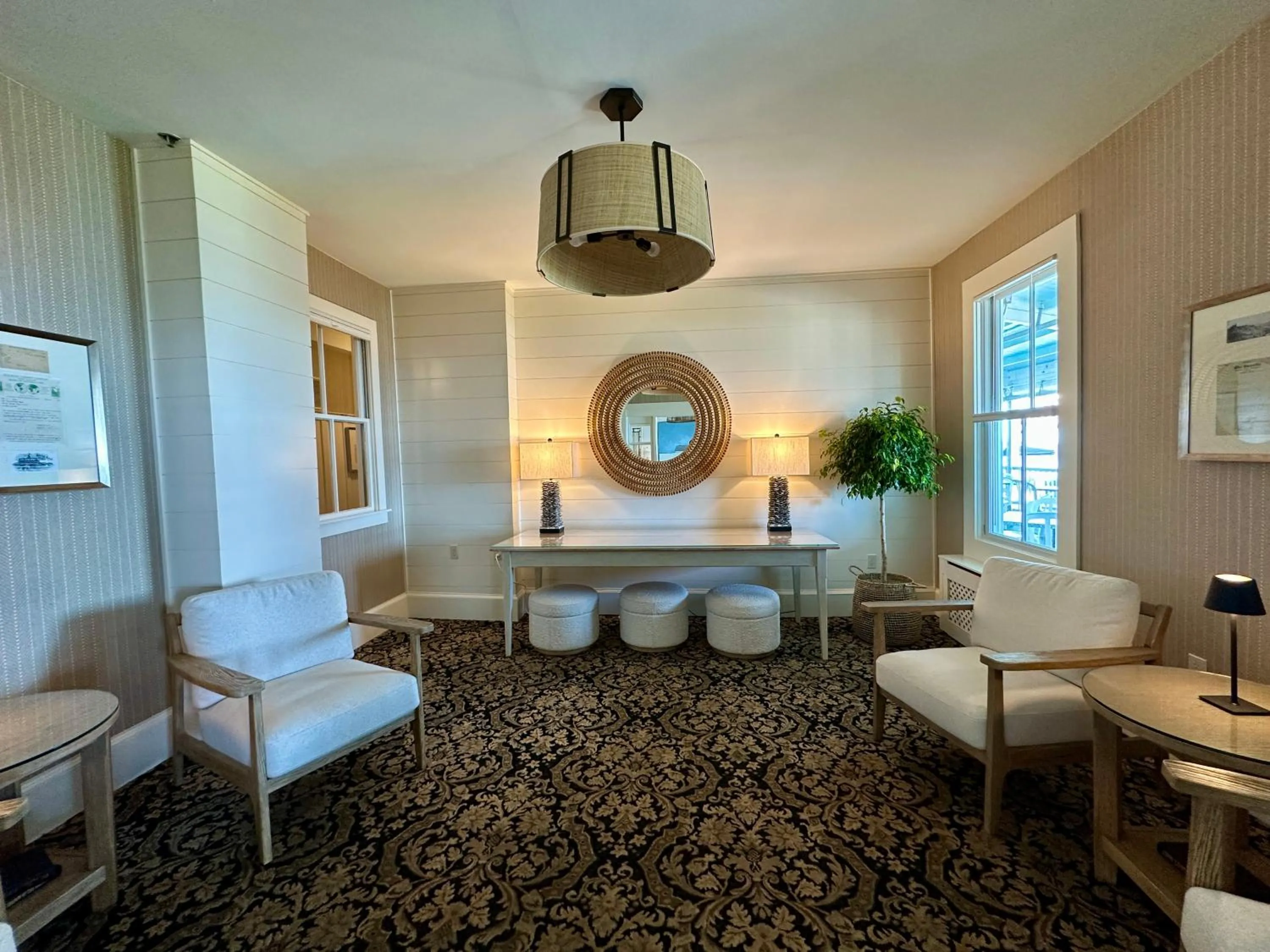 Lobby or reception in National Hotel