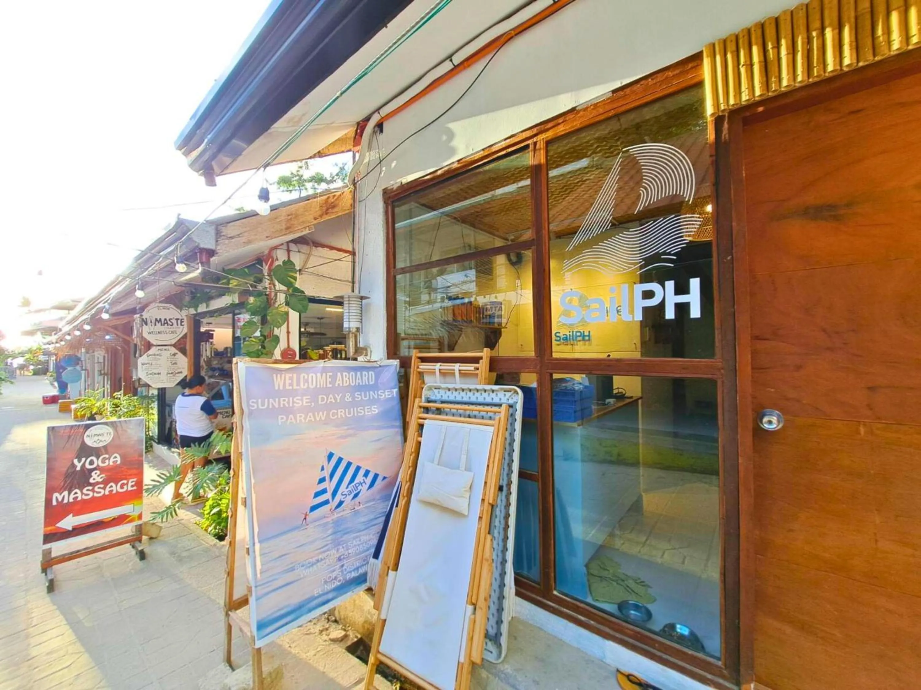 Area and facilities in Suites by Eco Hotels