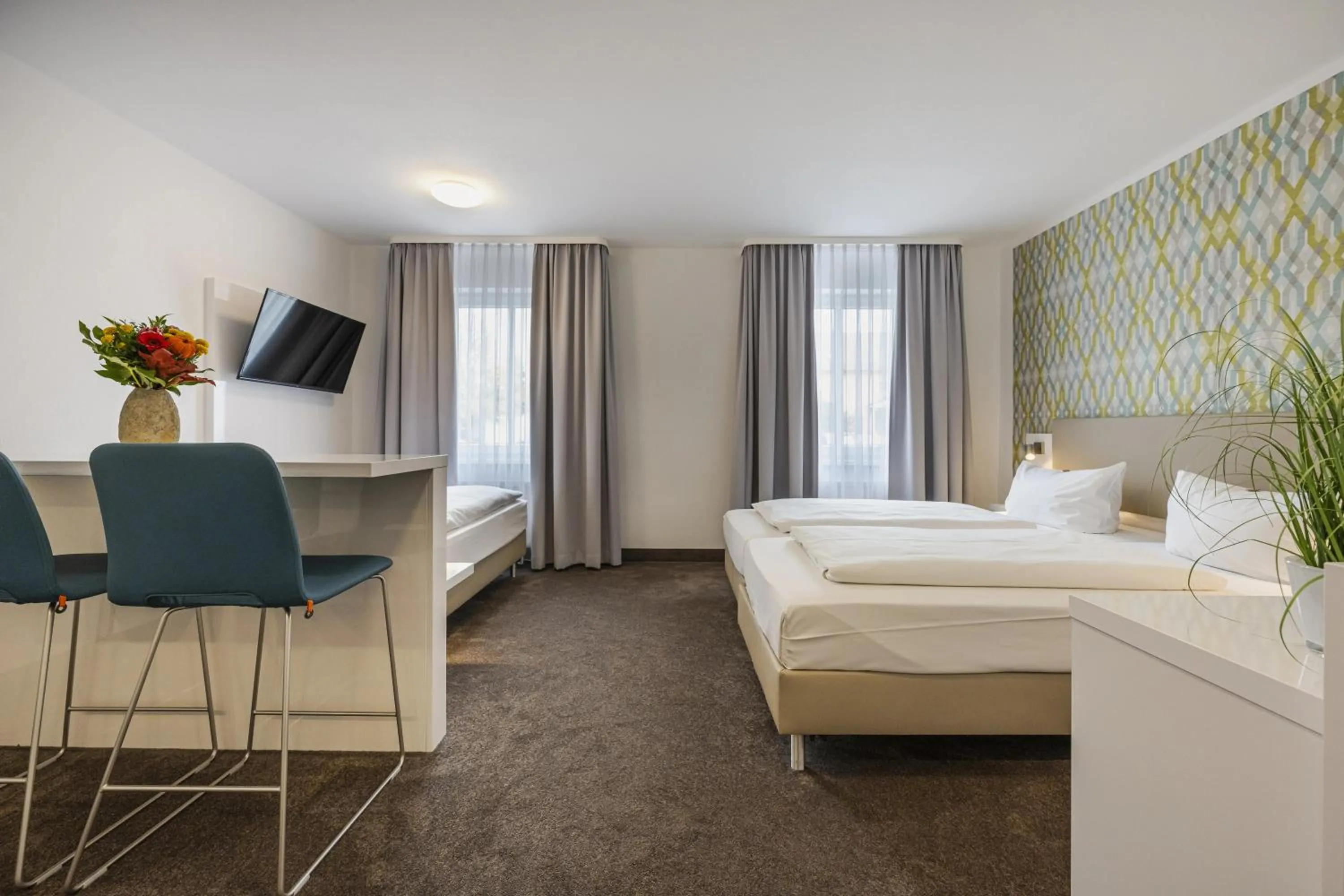 Photo of the whole room, Bed in Hotel Günter