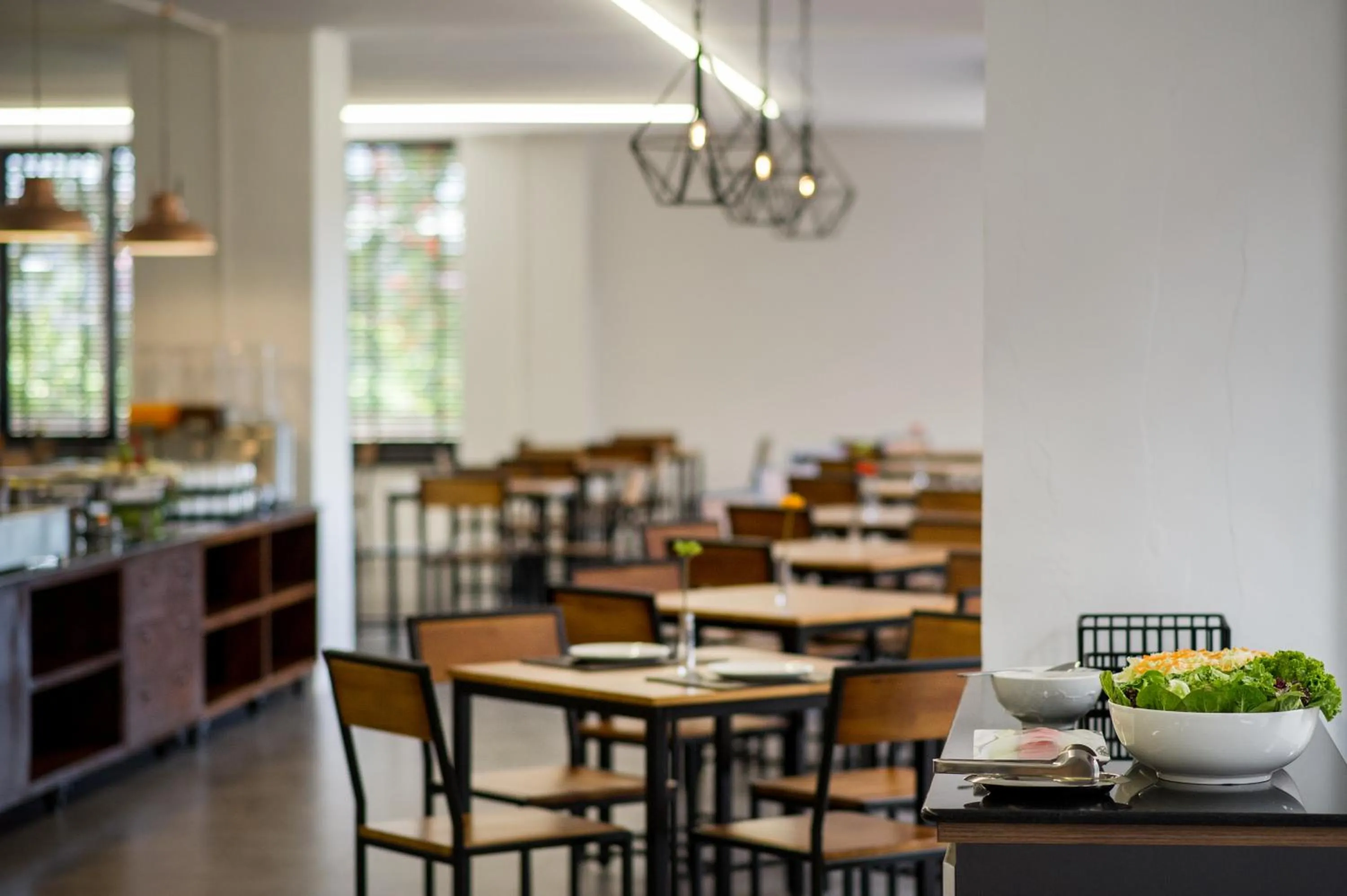 Restaurant/places to eat in iChapter Hotel Suvarnabhumi