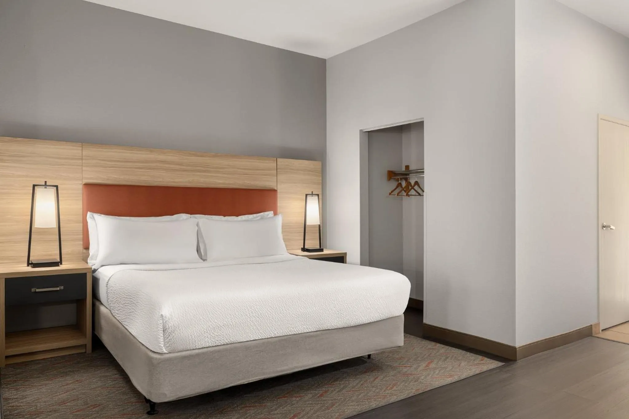 Photo of the whole room, Bed in Candlewood Suites San Diego by IHG