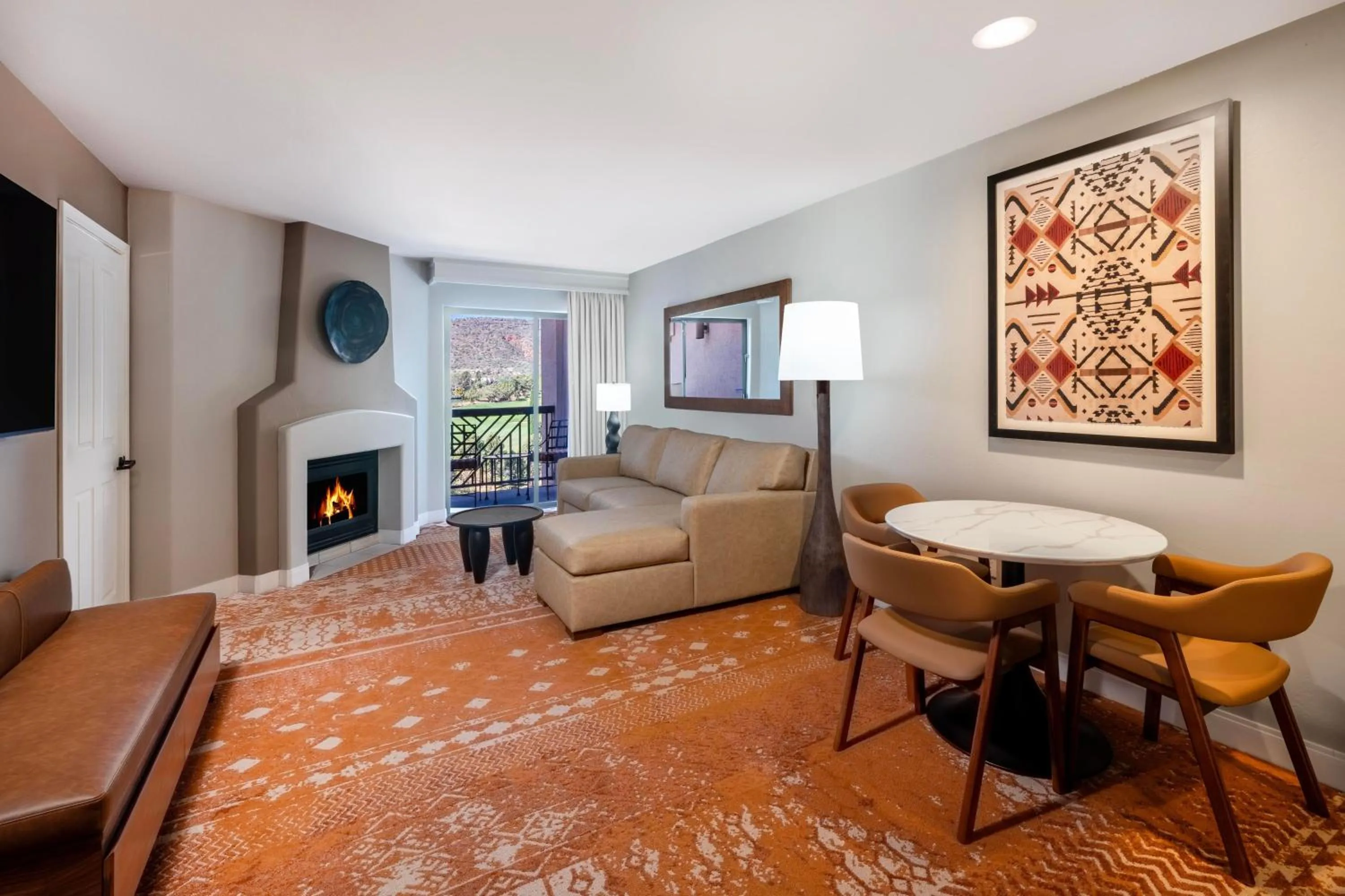 Living room in Hilton Sedona Resort at Bell Rock