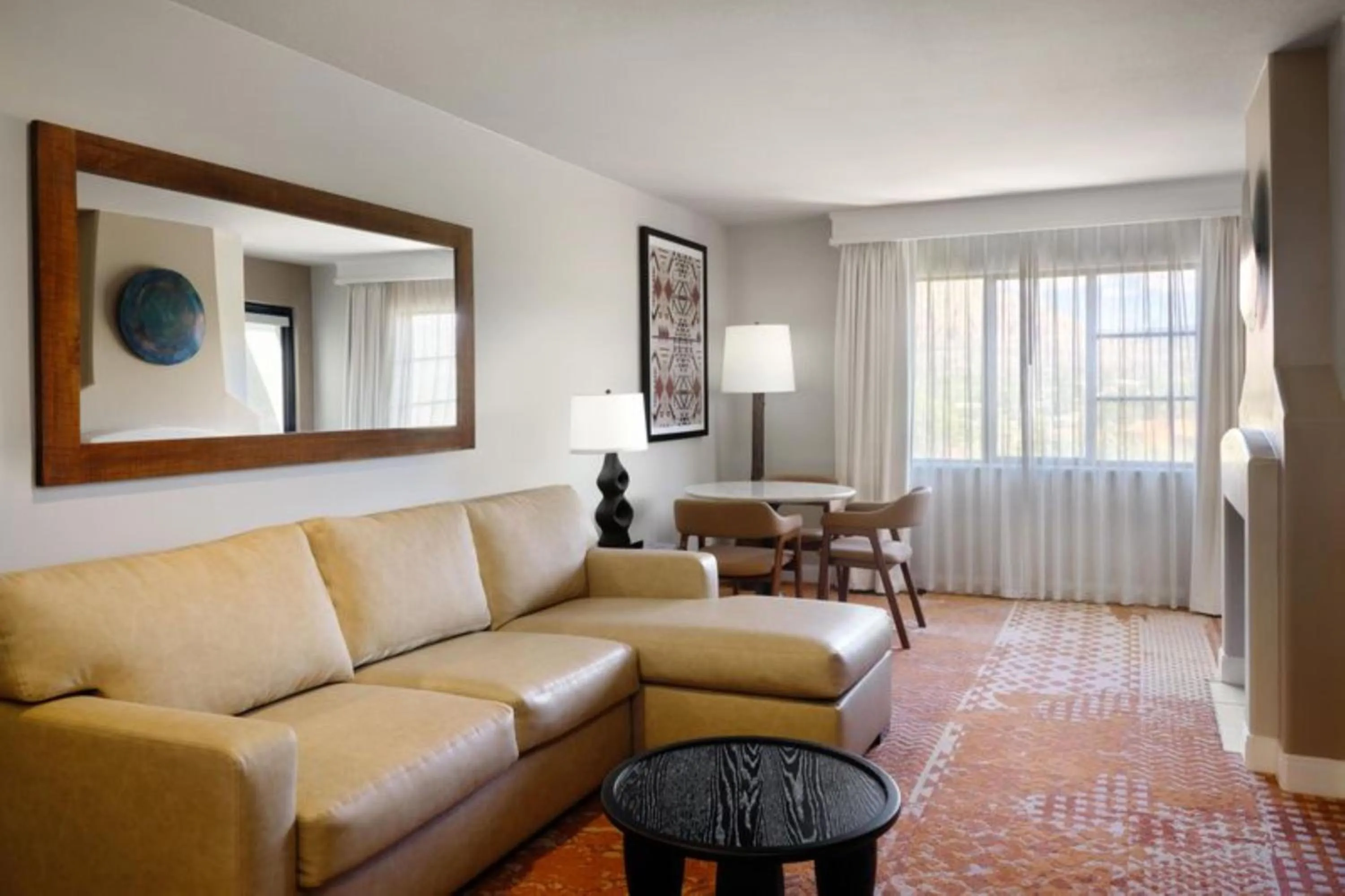 Living room in Hilton Sedona Resort at Bell Rock