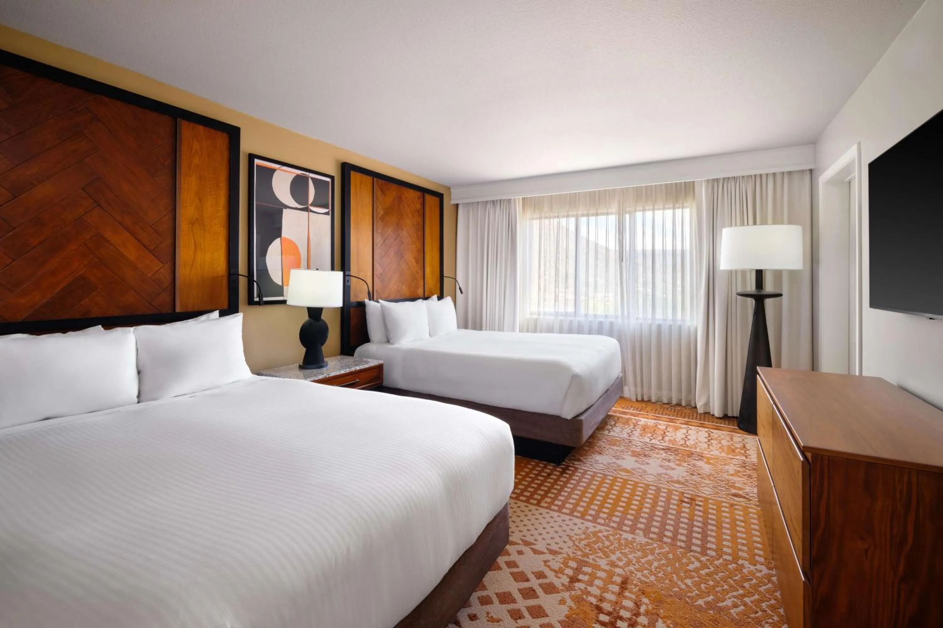 Bed in Hilton Sedona Resort at Bell Rock