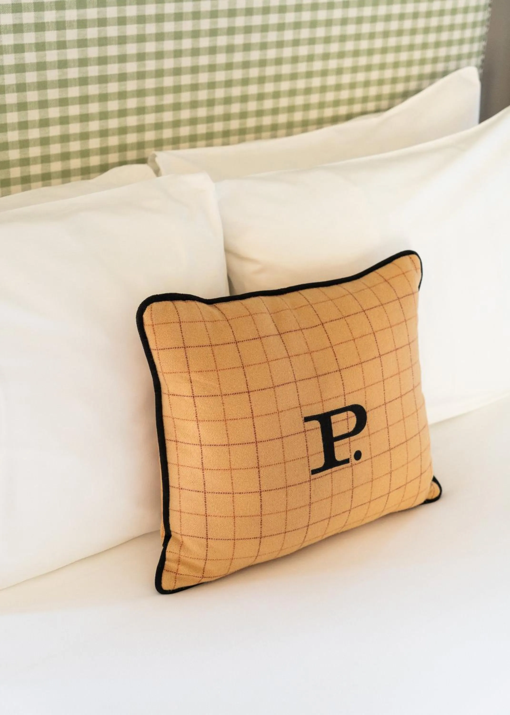 Bed in Palihouse Santa Monica