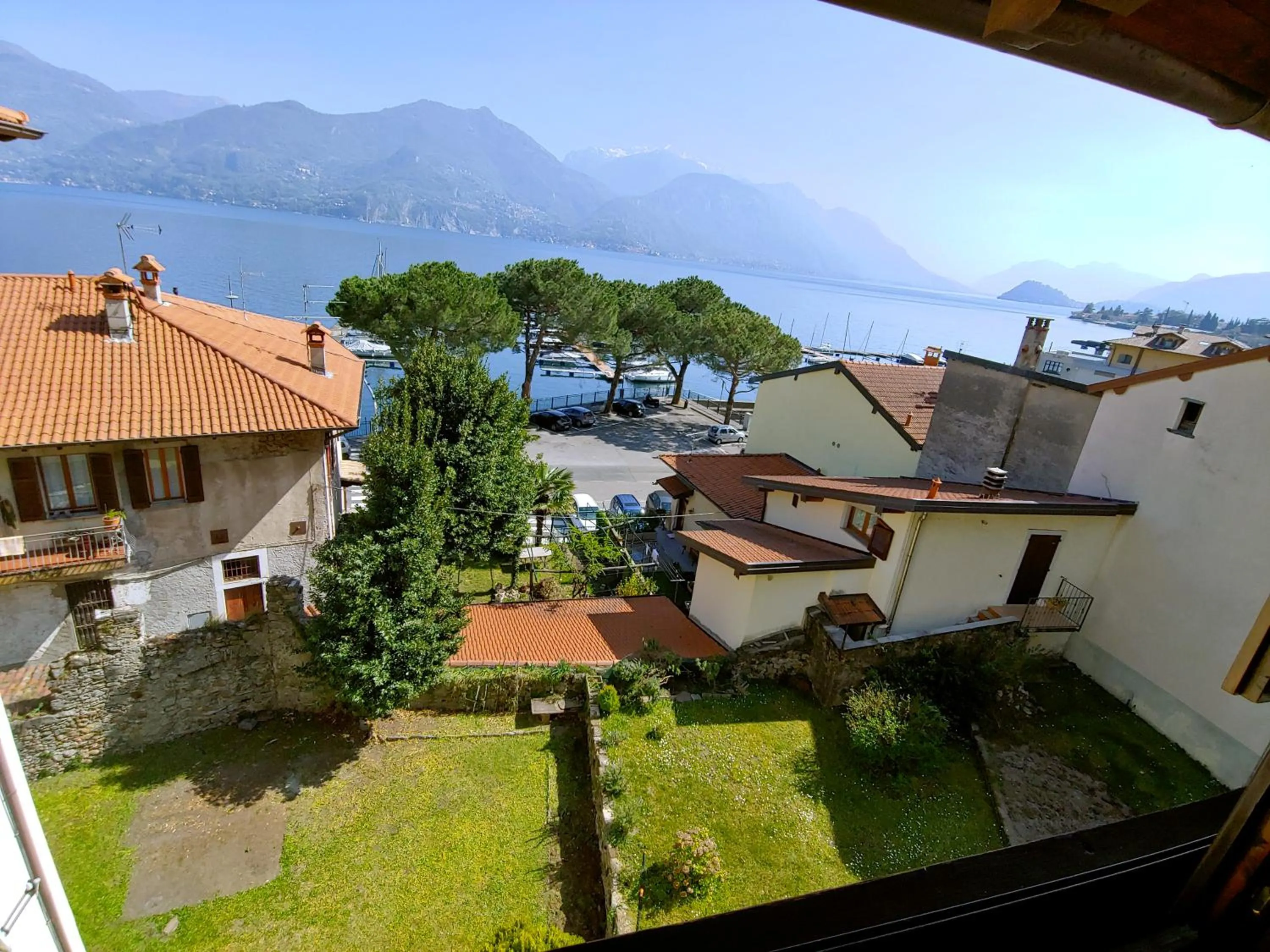 Inner courtyard view in La Piazzetta