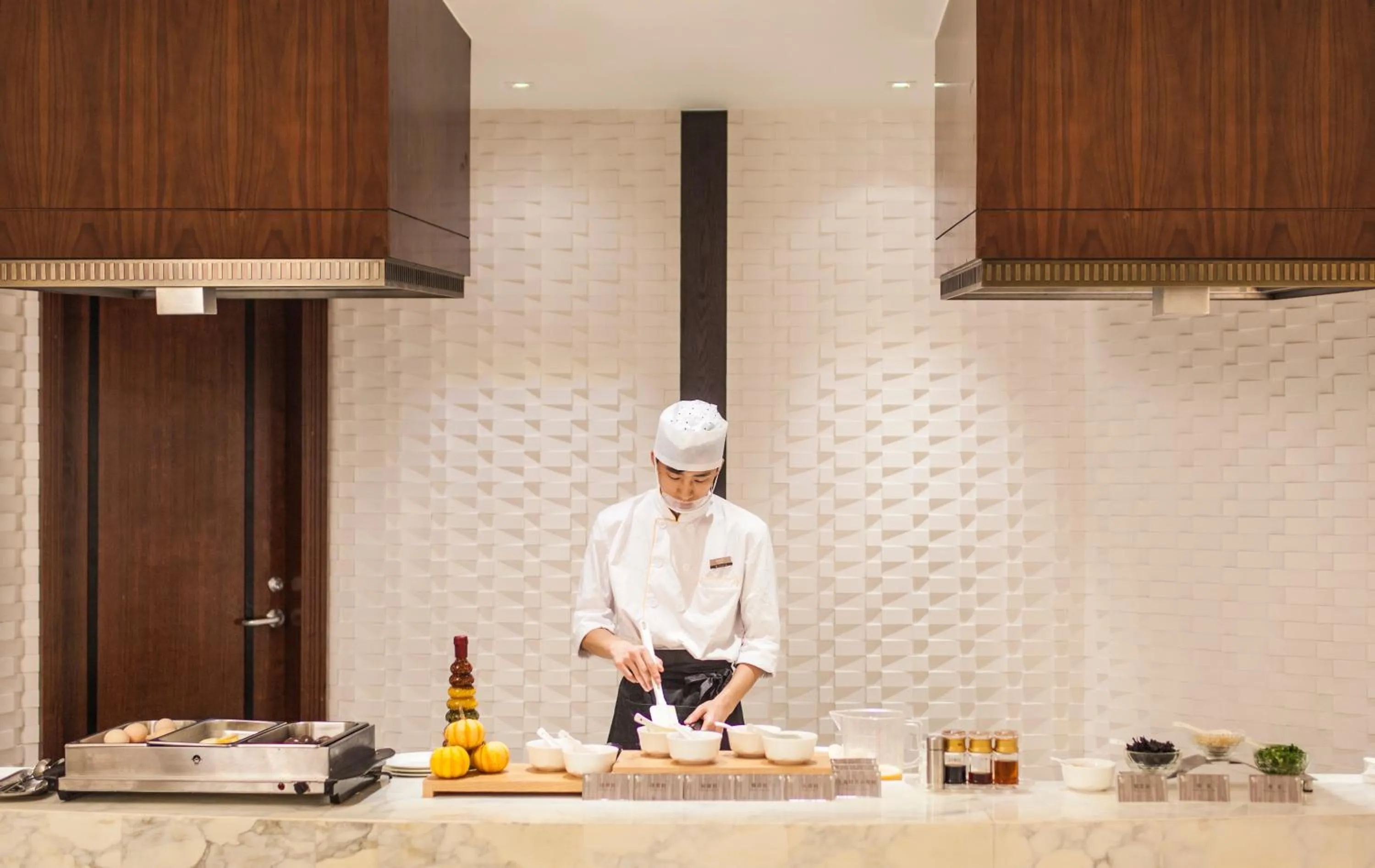 Restaurant/places to eat in 上海外滩锦江都城新城饭店 Metropolo Xin Cheng Hotel, The Bund Shanghai