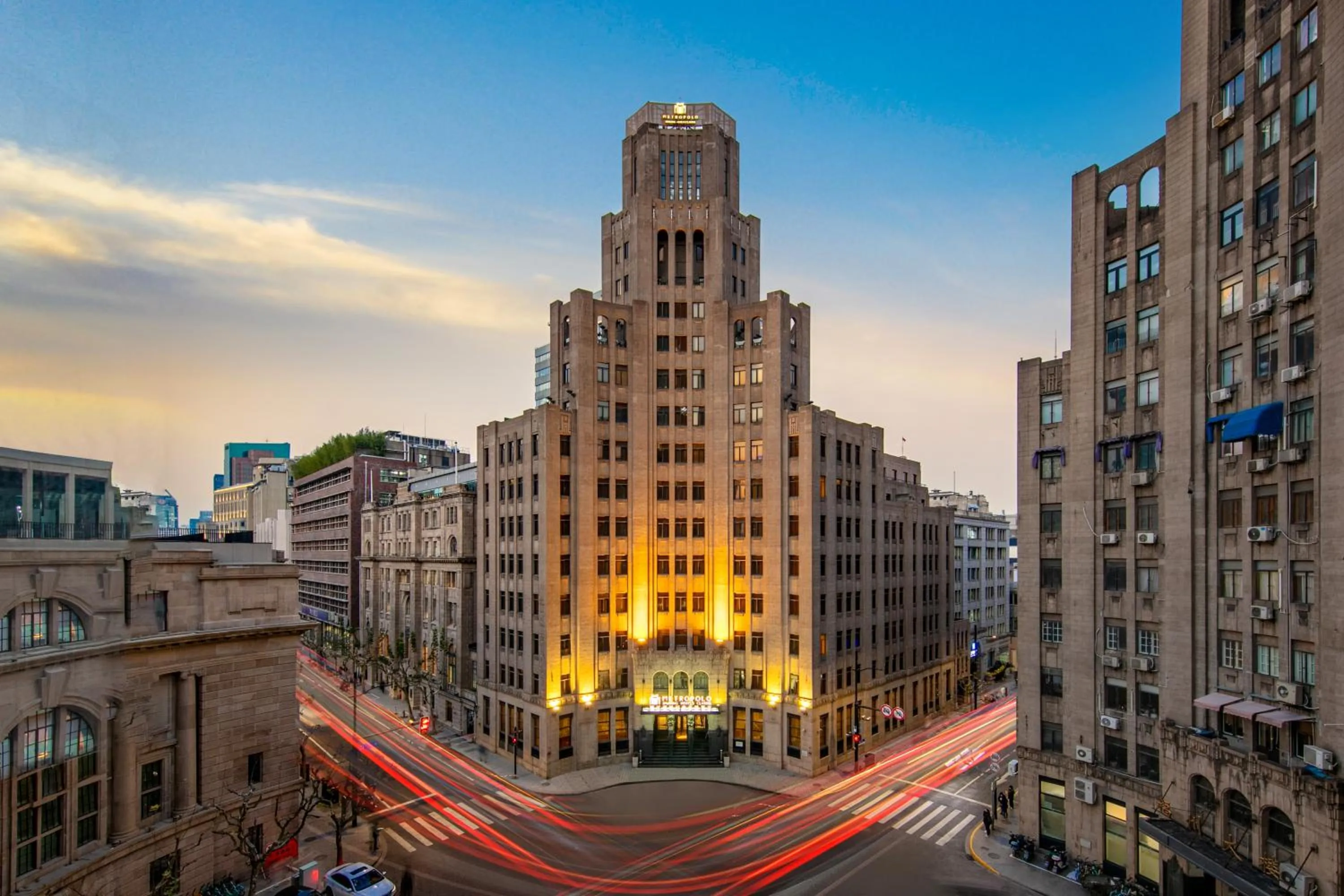 Property building in 上海外滩锦江都城新城饭店 Metropolo Xin Cheng Hotel, The Bund Shanghai