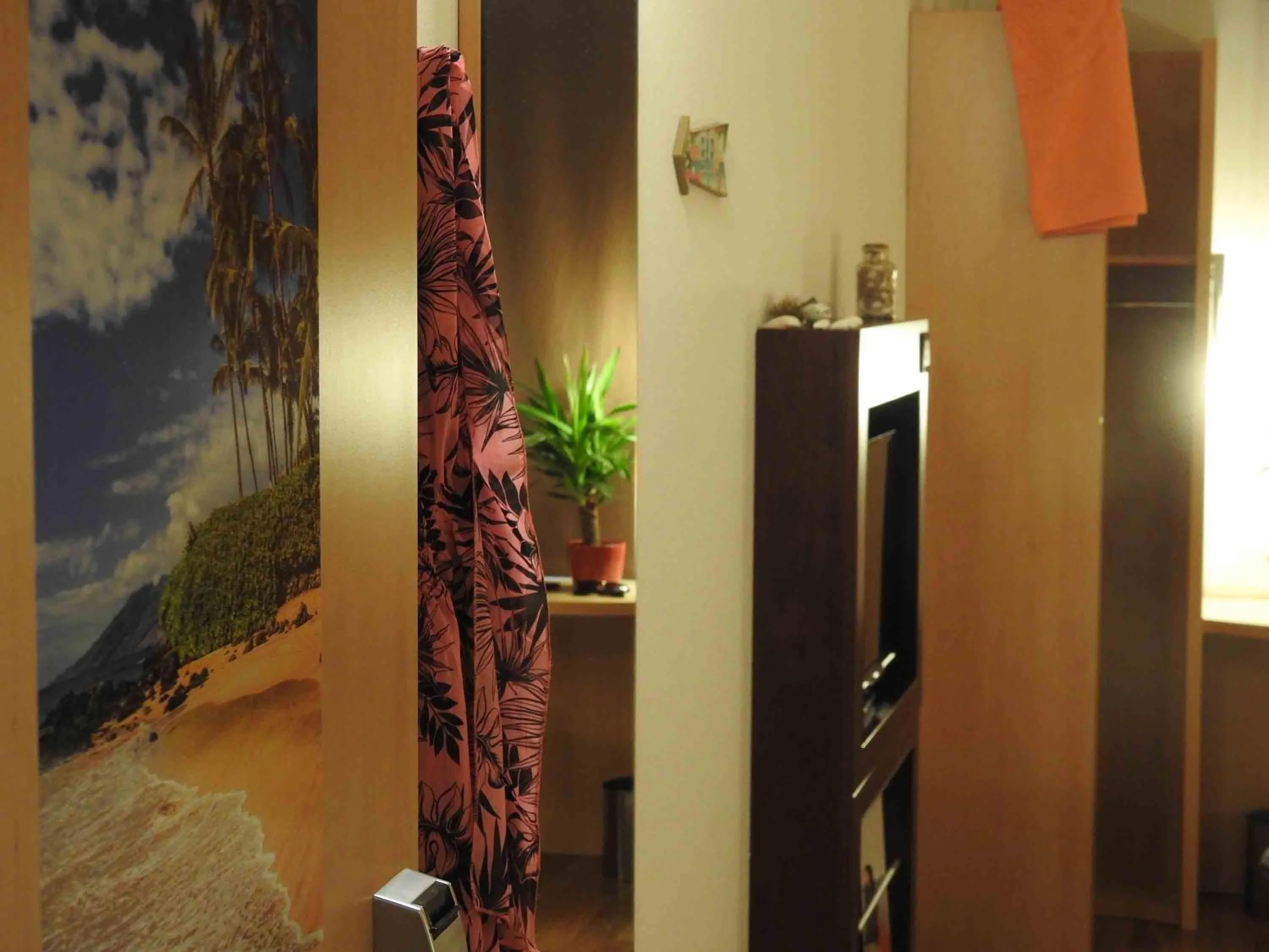 Bedroom in ibis Hotel Muenchen City West