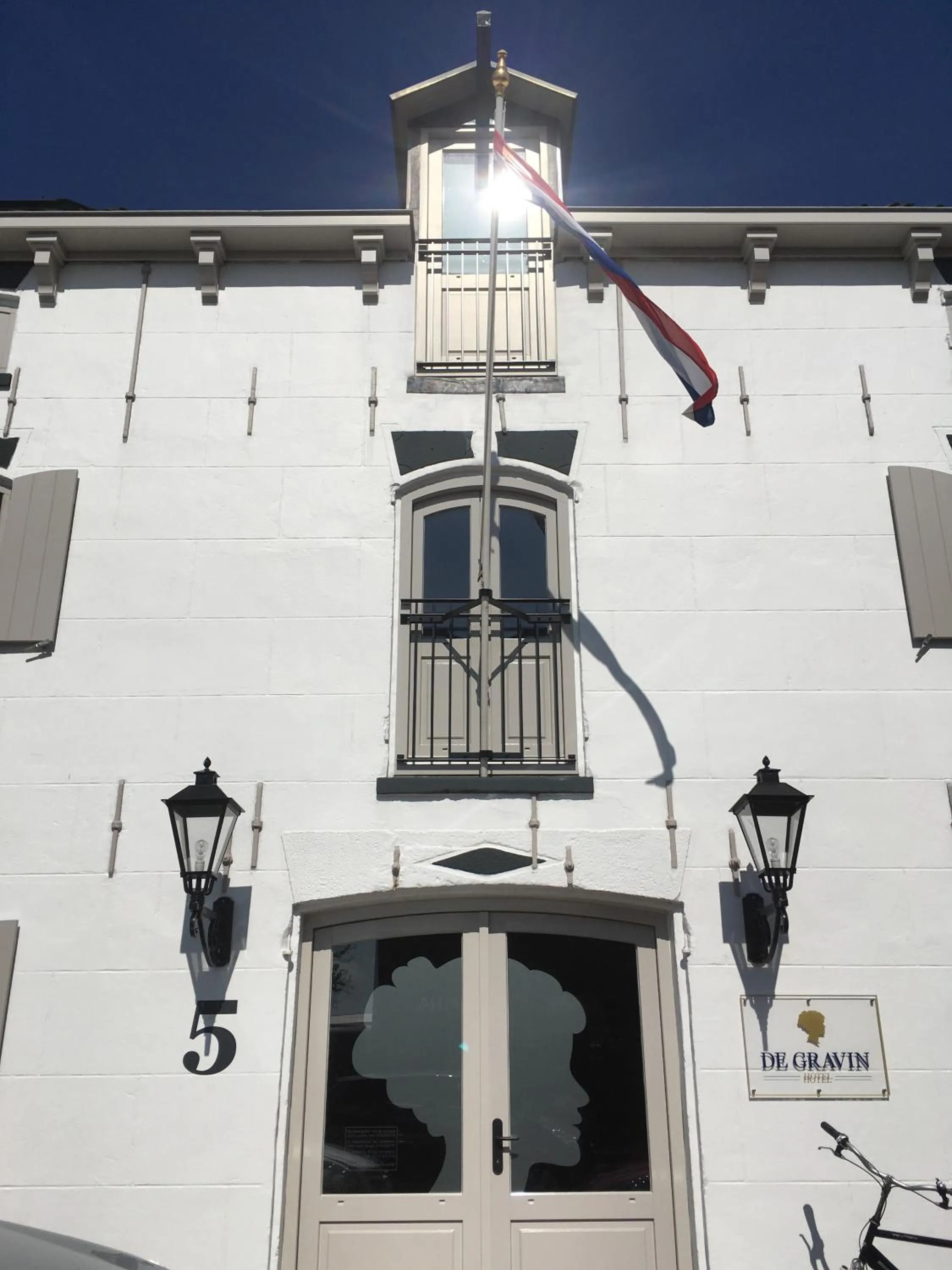 Property building in Hotel De Gravin