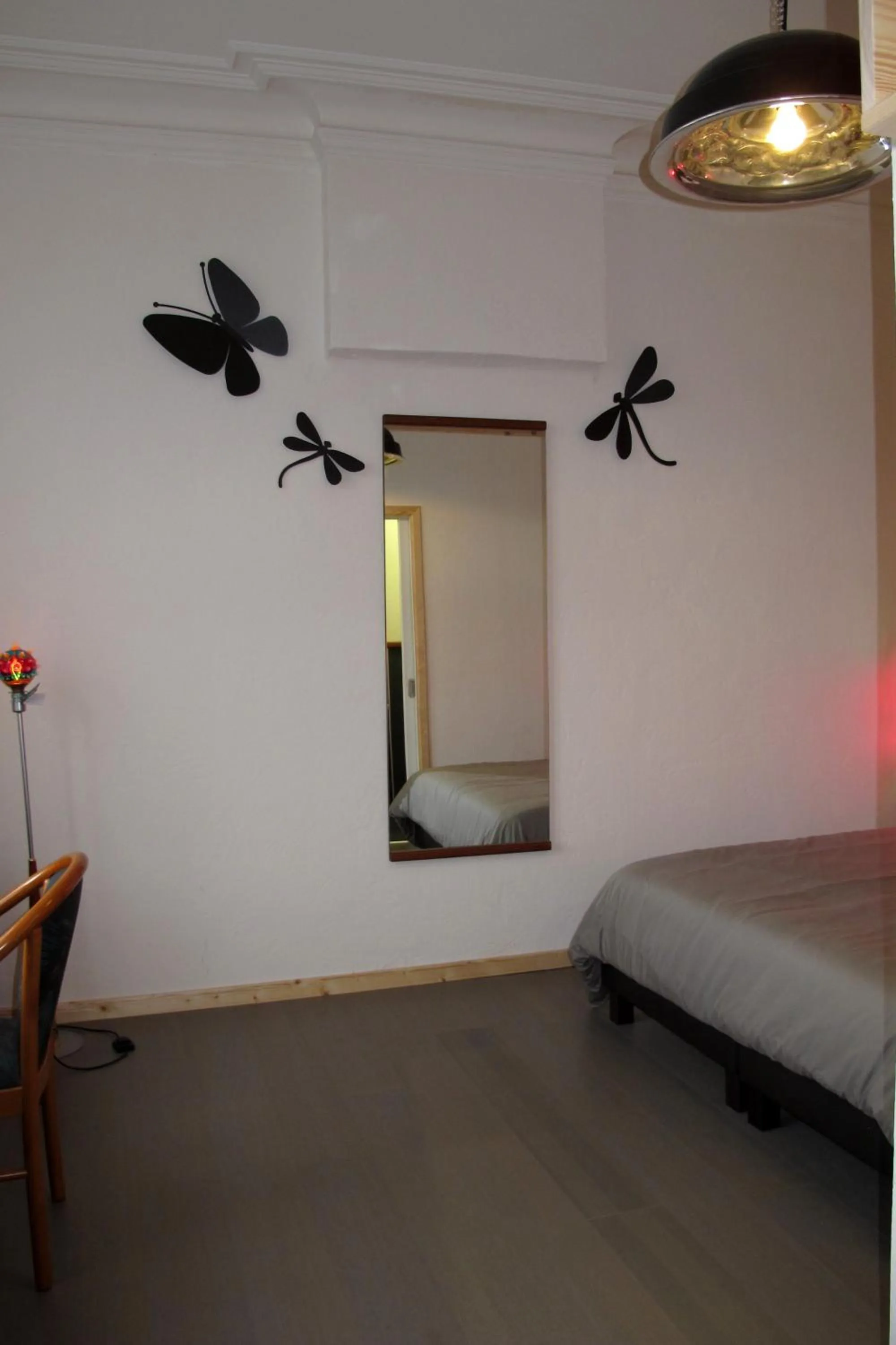 Decorative detail, Bed in Stone Station