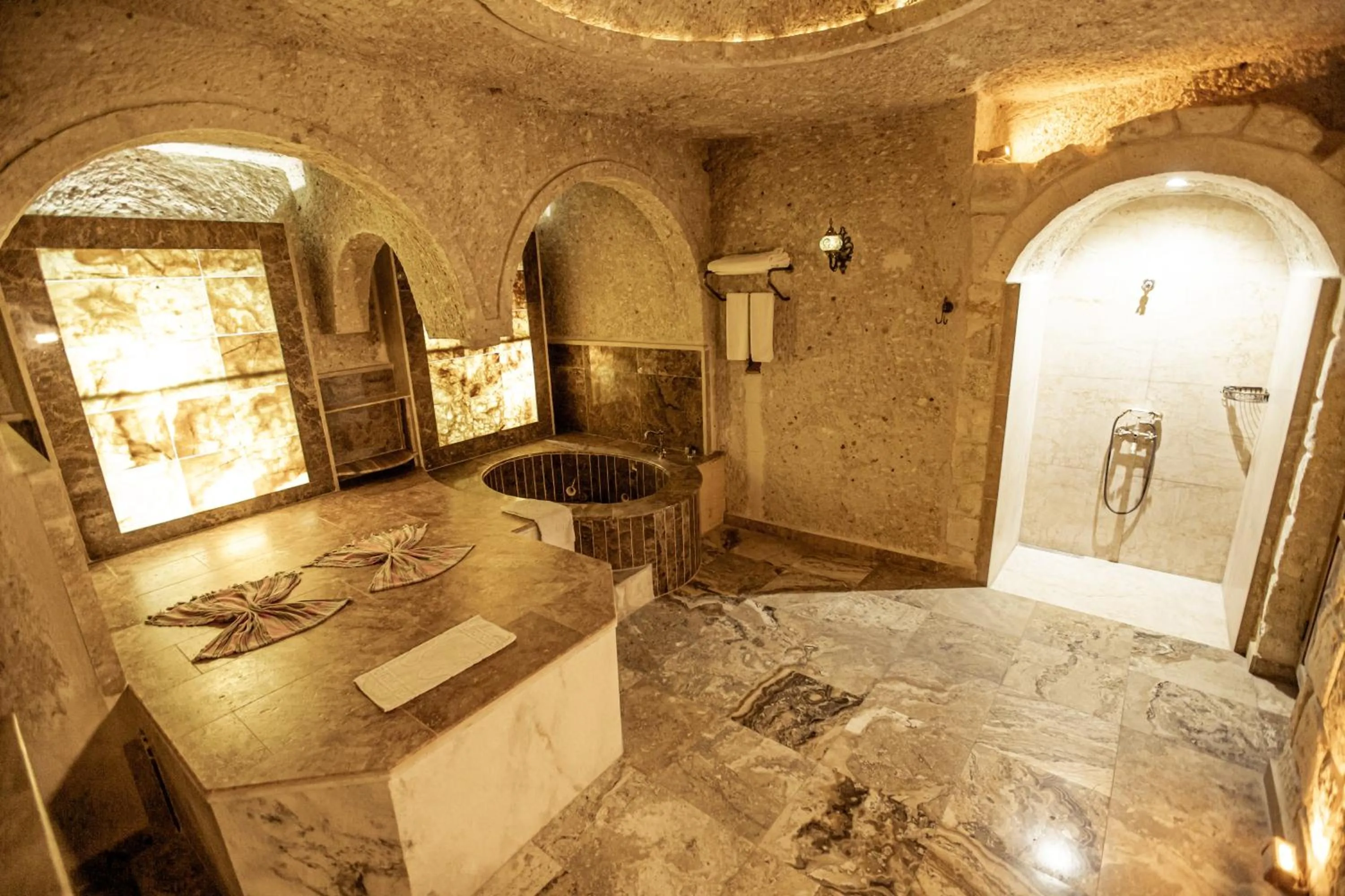 Public Bath in Oread Cave Suites