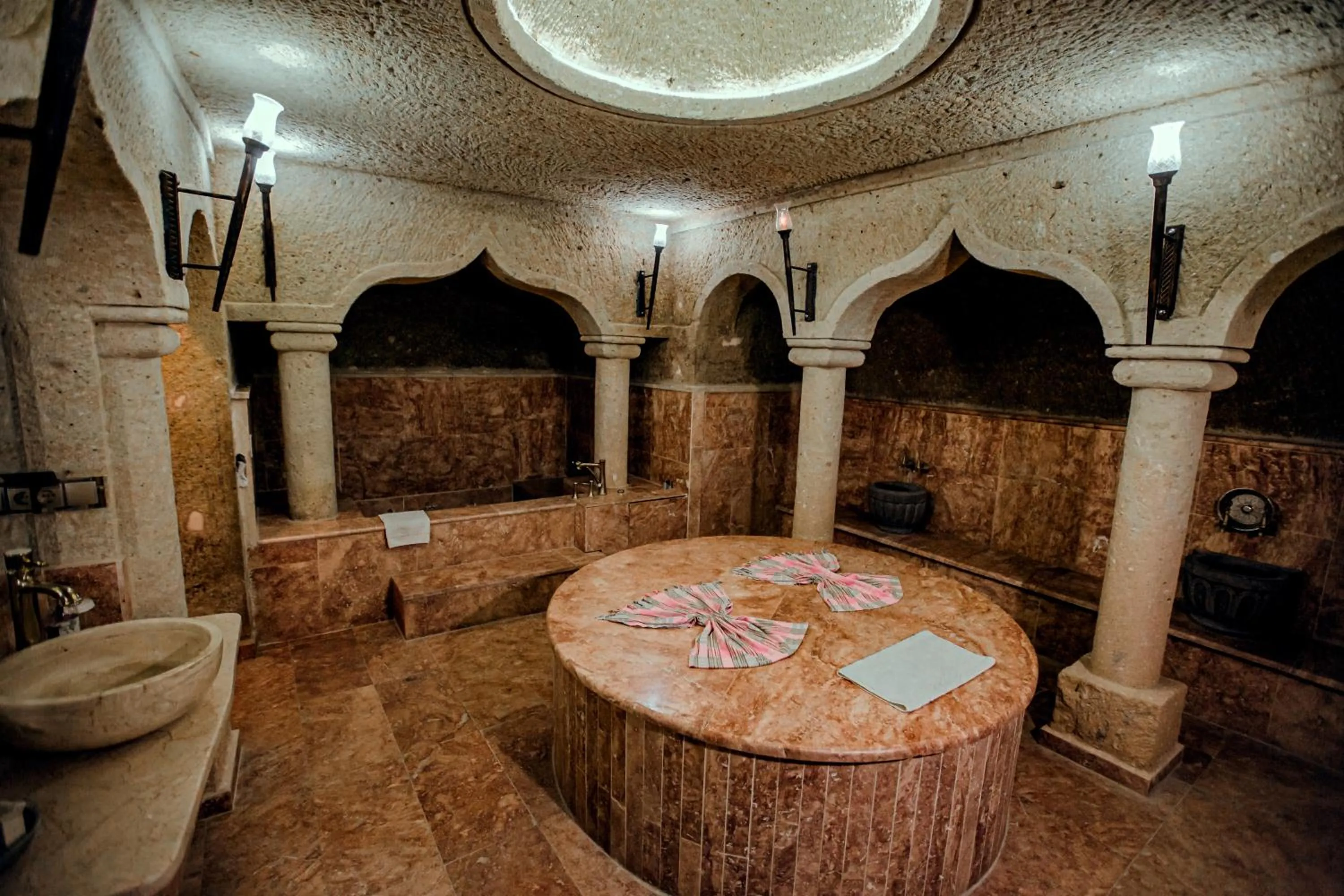 Bathroom in Oread Cave Suites