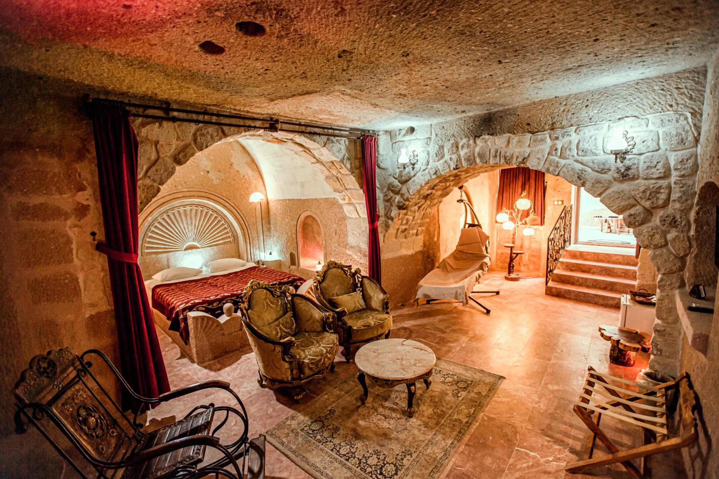 Photo of the whole room in Oread Cave Suites