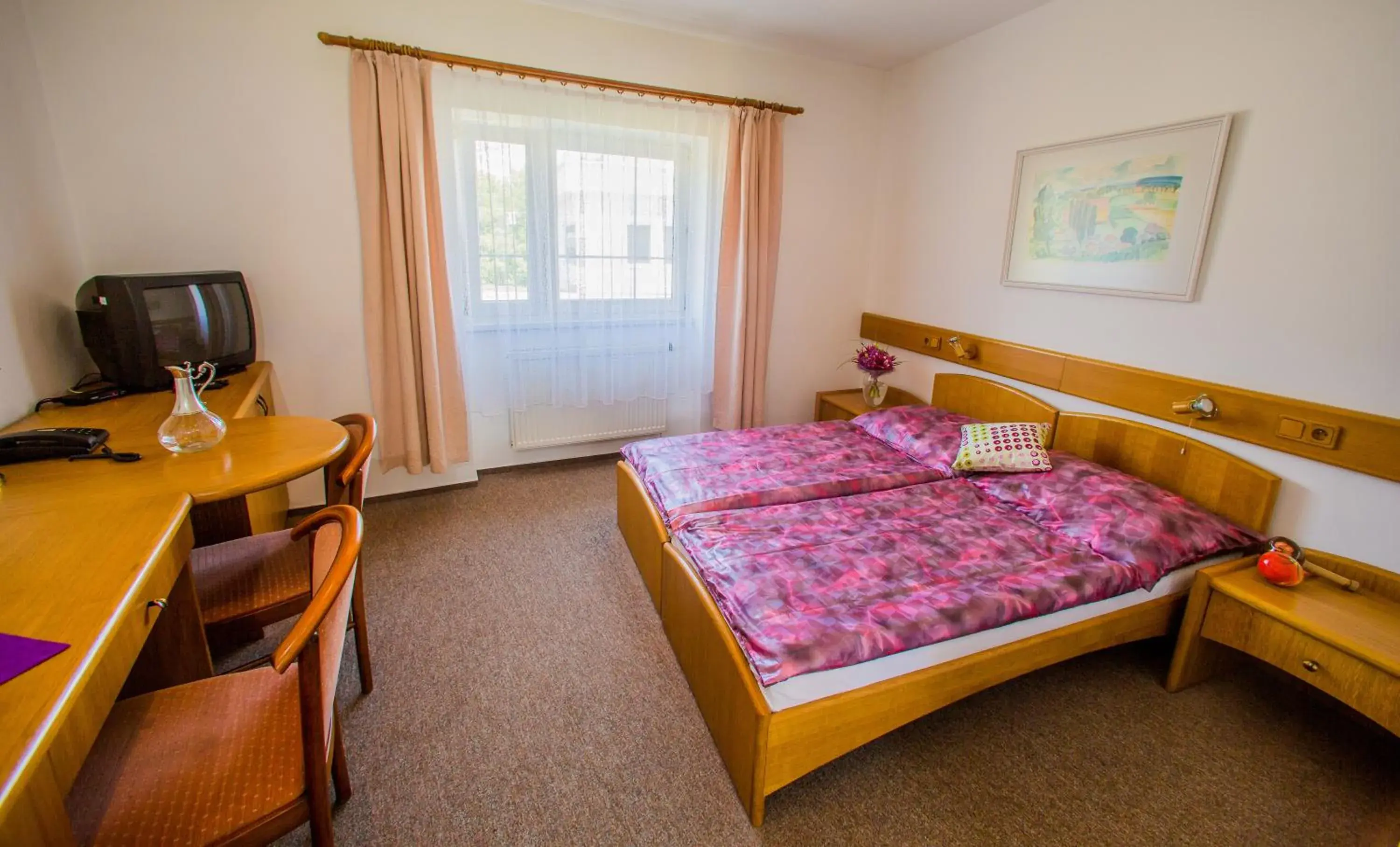 Standard Double or Twin Room with Garden View in Hotel Veba Standard Double or Twin Room with Garden View in Hotel Veba