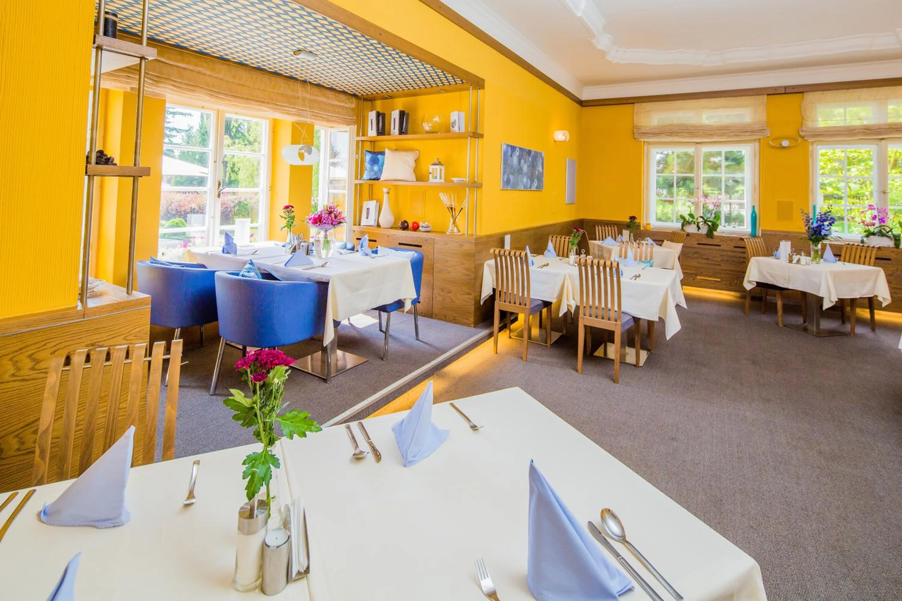 Restaurant/places to eat in Hotel Veba