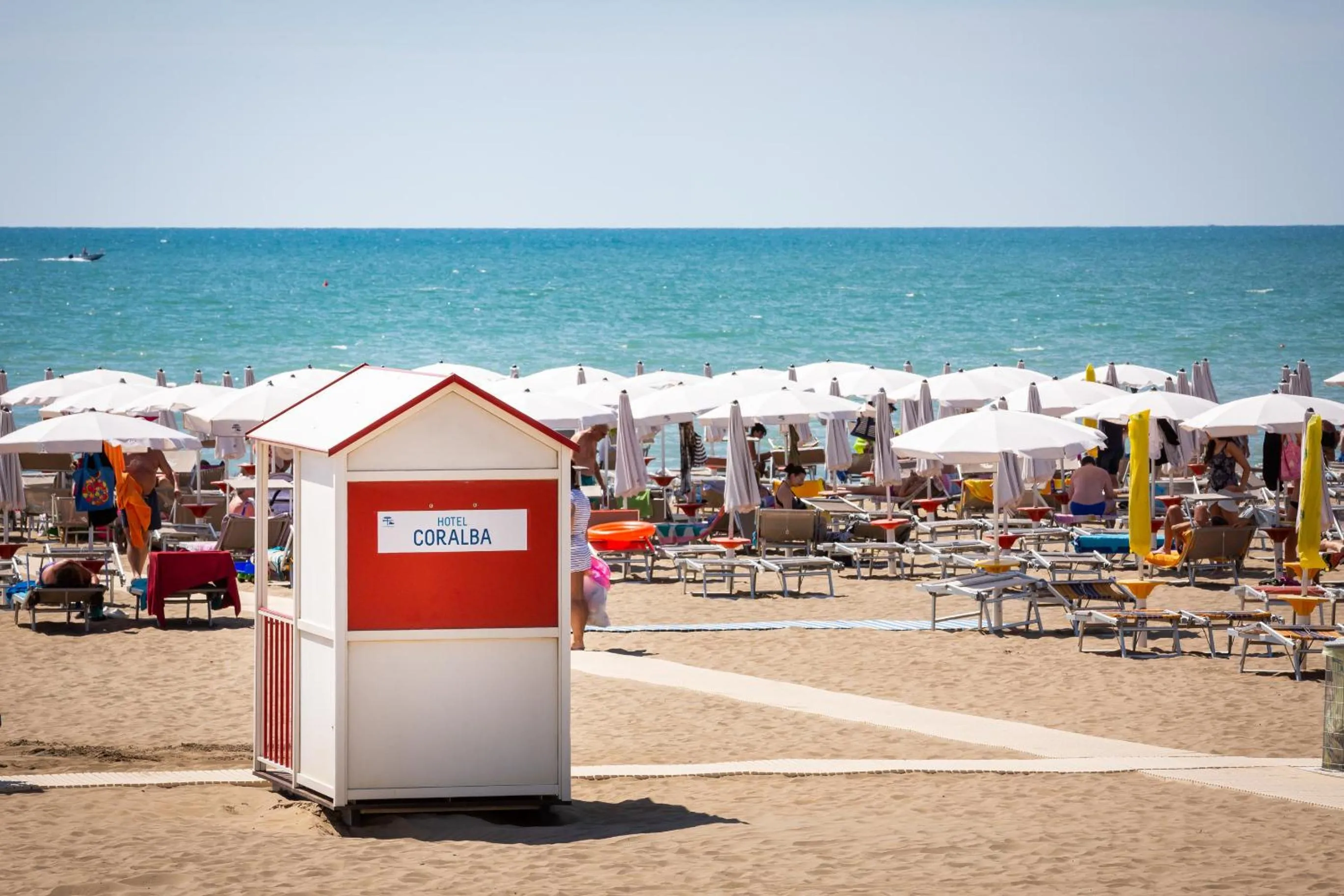 Beach in Hotel Coralba