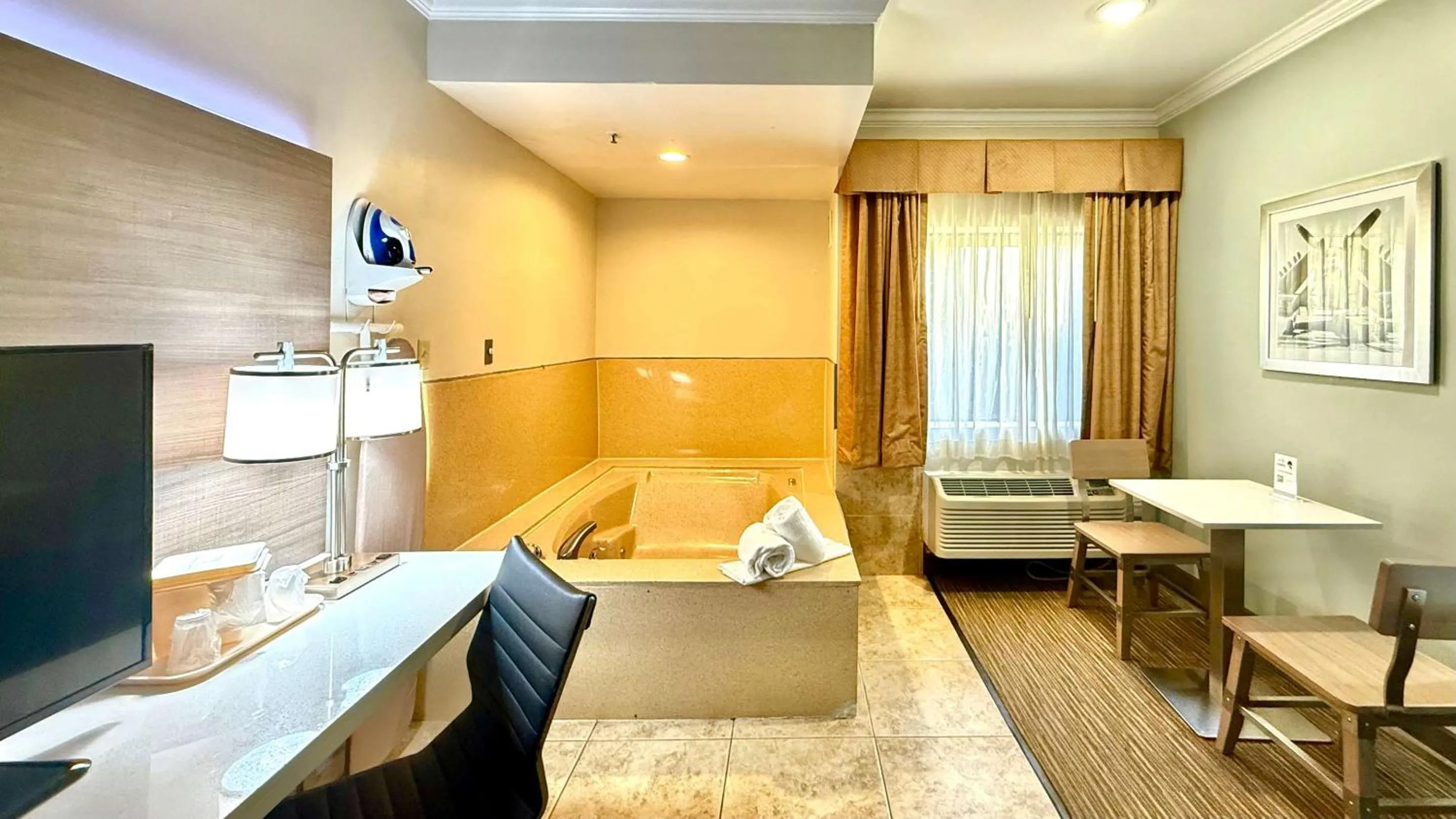 Bedroom in Quality Inn & Suites Los Angeles Airport - LAX