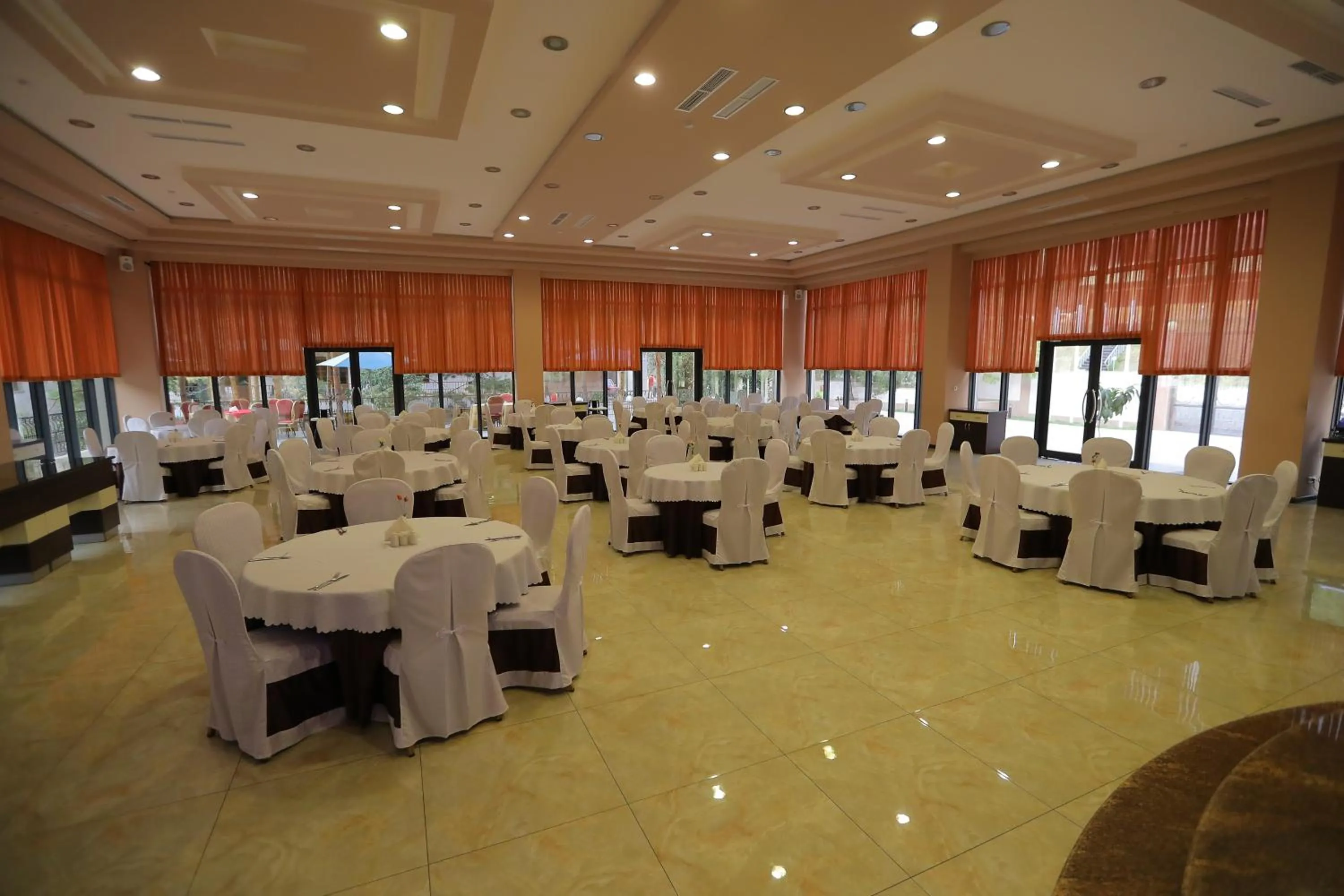 Restaurant/places to eat in Aghveran Ararat Resort Hotel