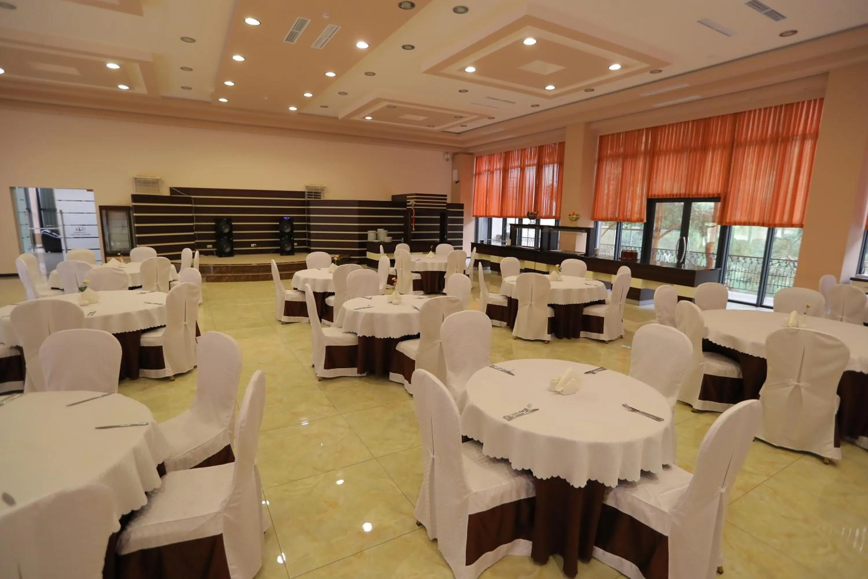 Restaurant/places to eat in Aghveran Ararat Resort Hotel