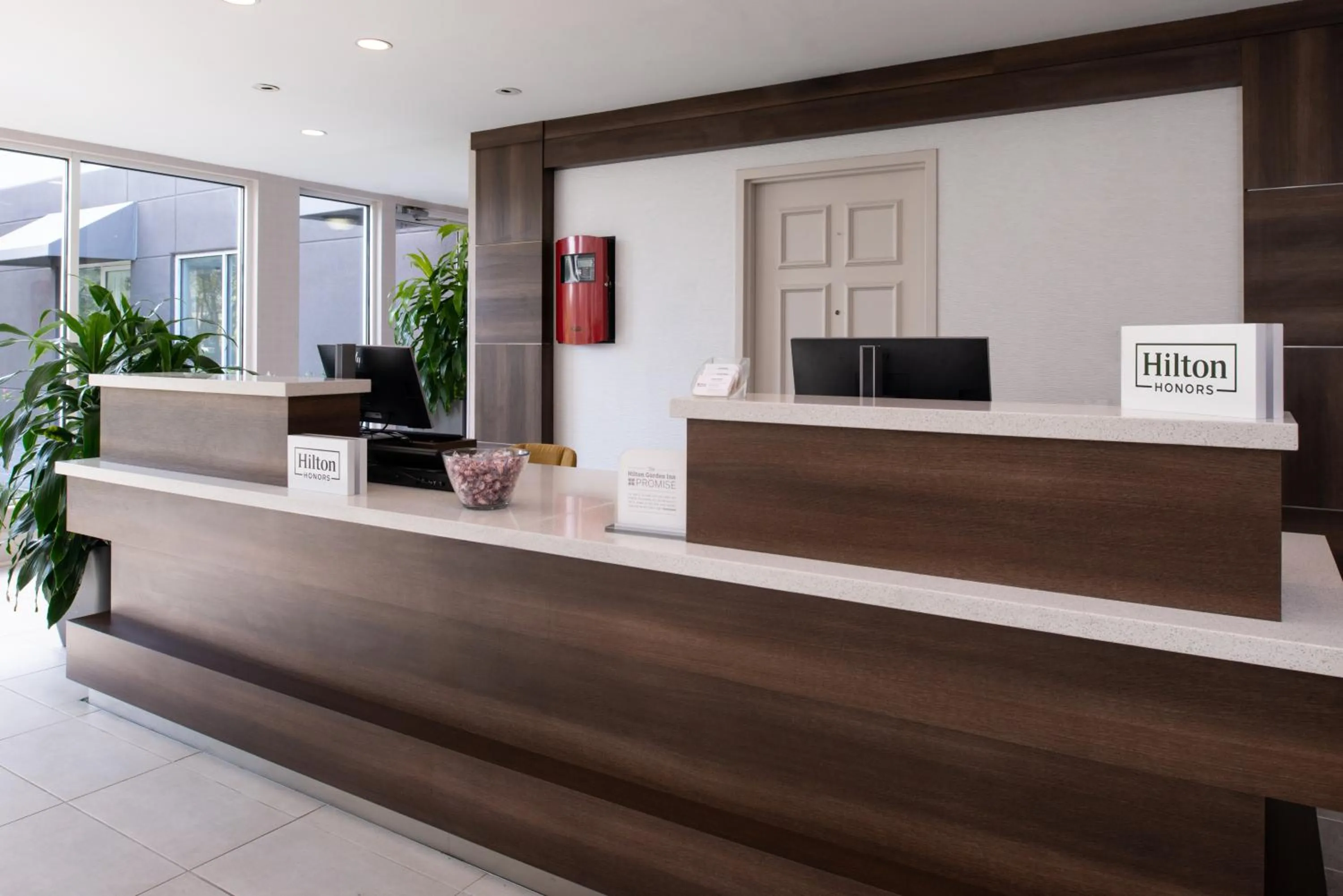 Lobby or reception in Hilton Garden Inn Baton Rouge Airport